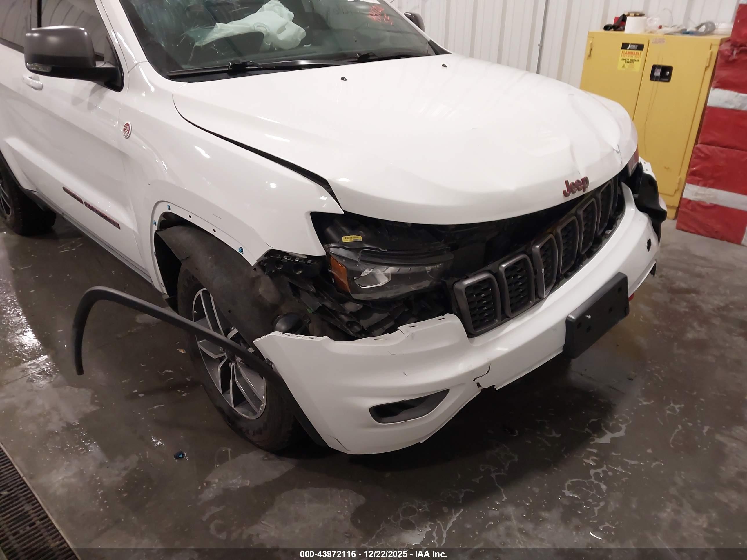 JEEP GRAND image 6