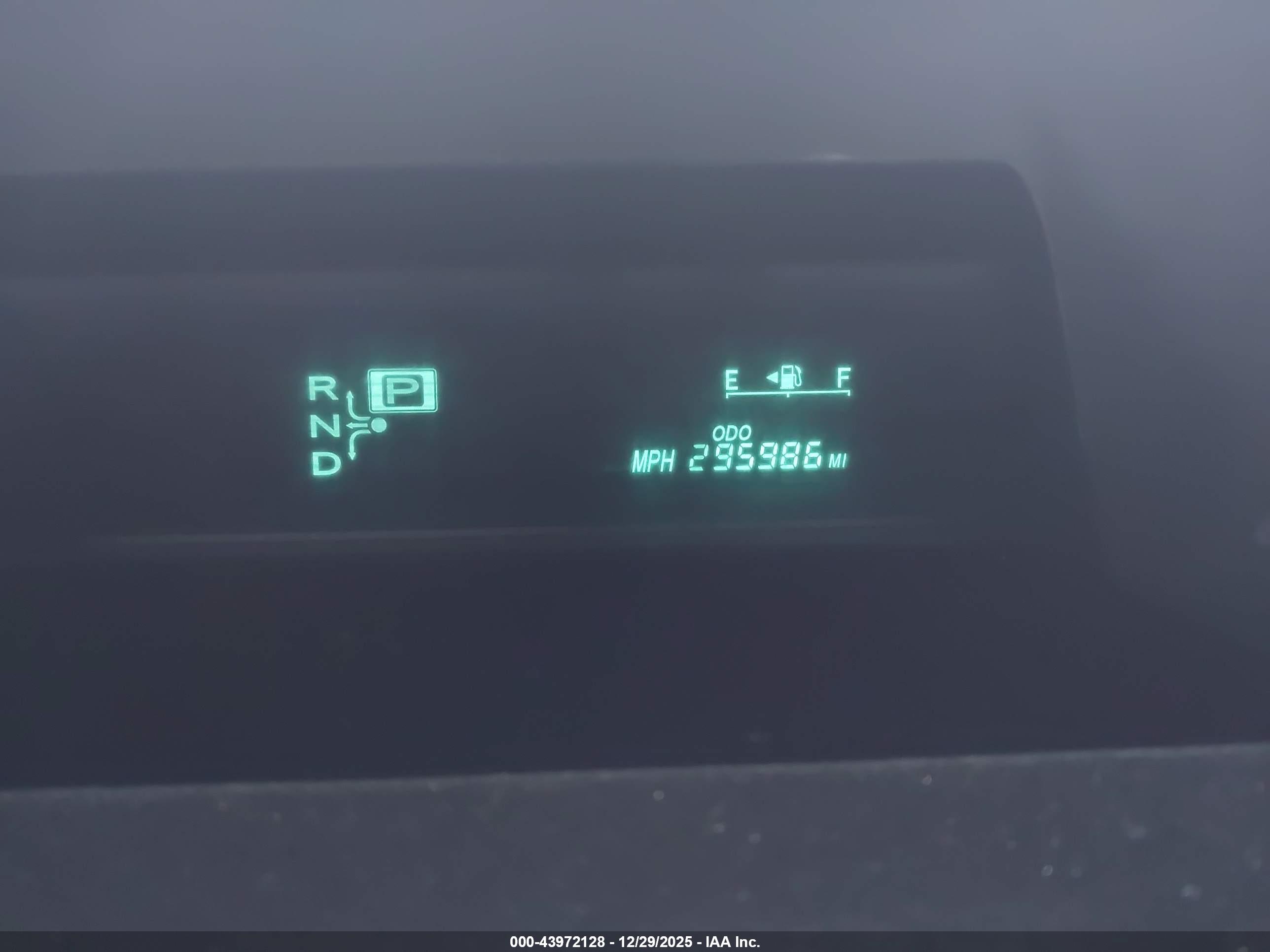 TOYOTA PRIUS image 7