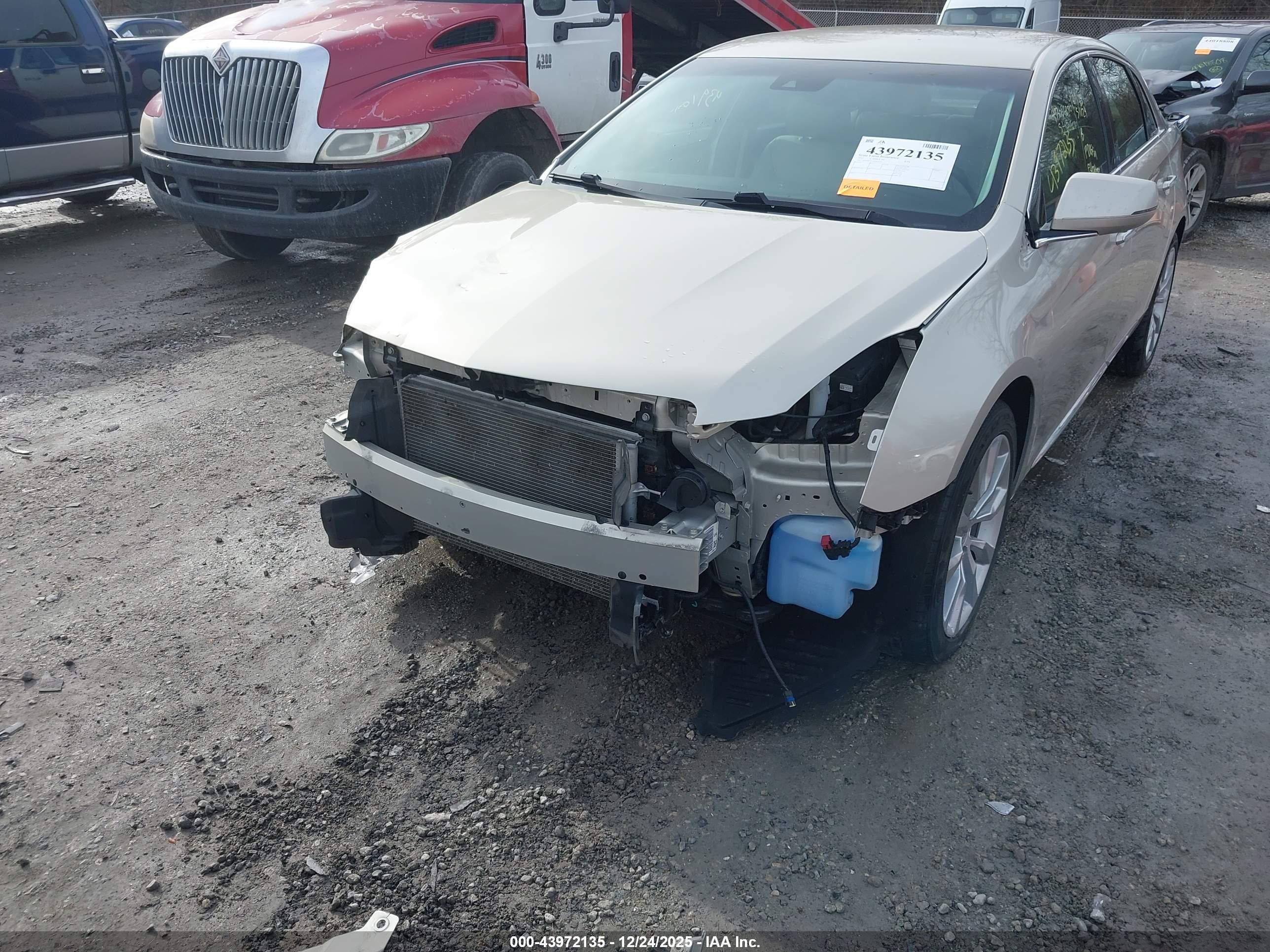 CADILLAC XTS image 6