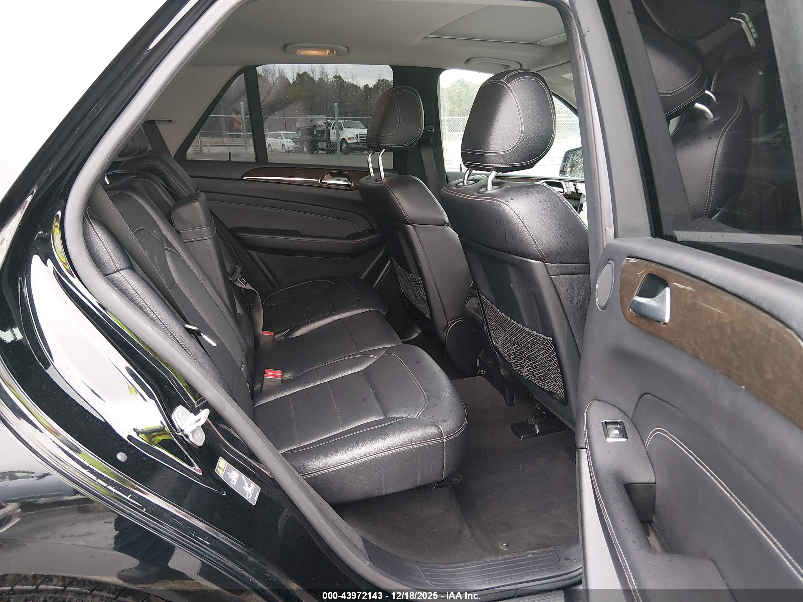 MERCEDES-BENZ ML image 8