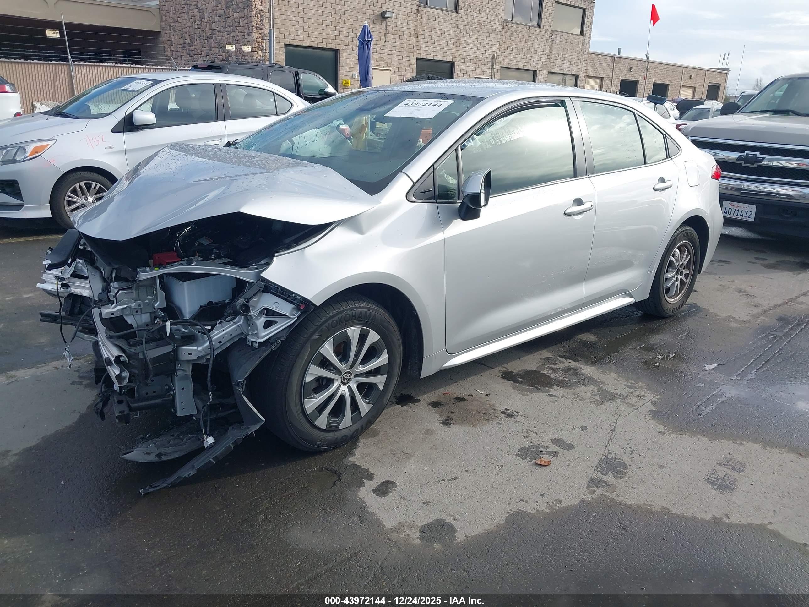 TOYOTA COROLLA image 2