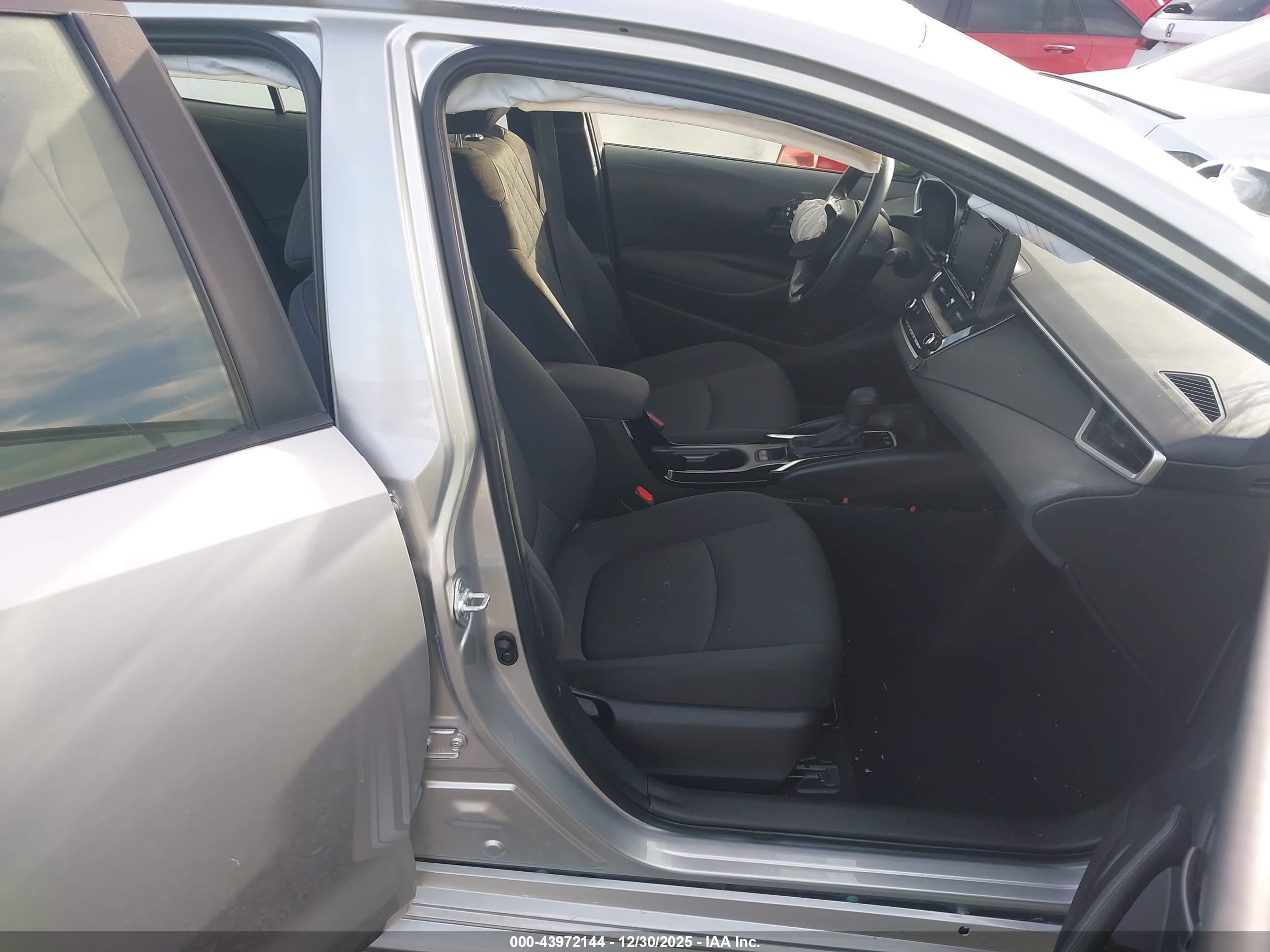 TOYOTA COROLLA image 5