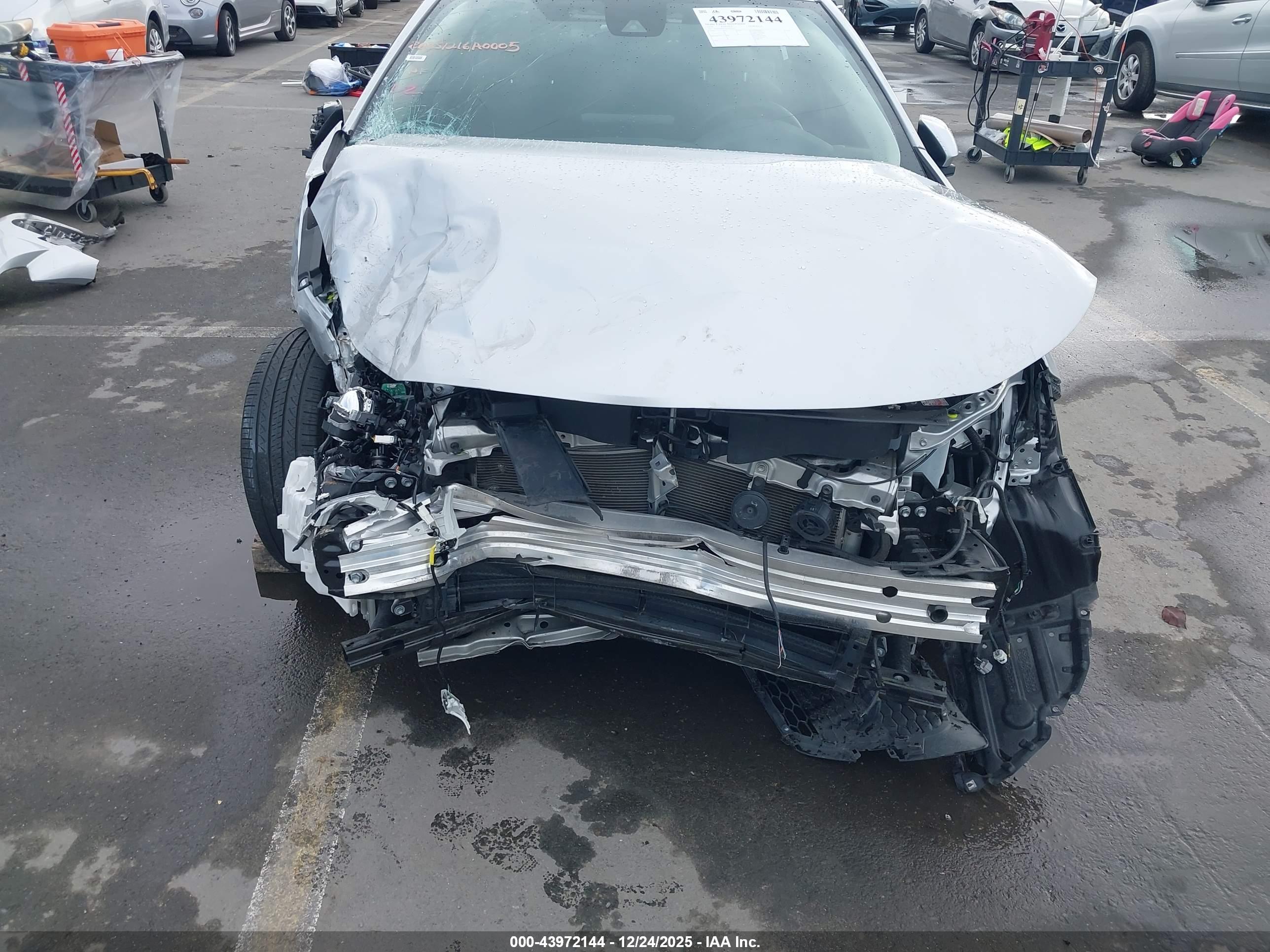 TOYOTA COROLLA image 6