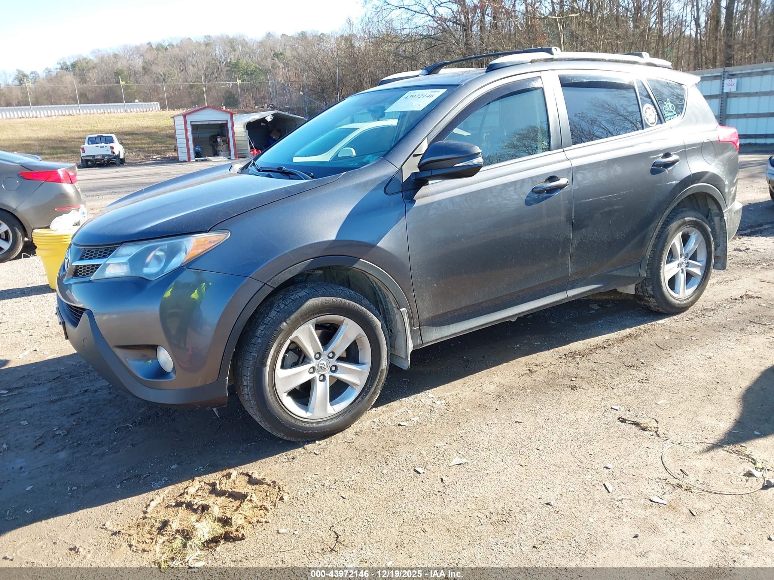 TOYOTA RAV4 image 2