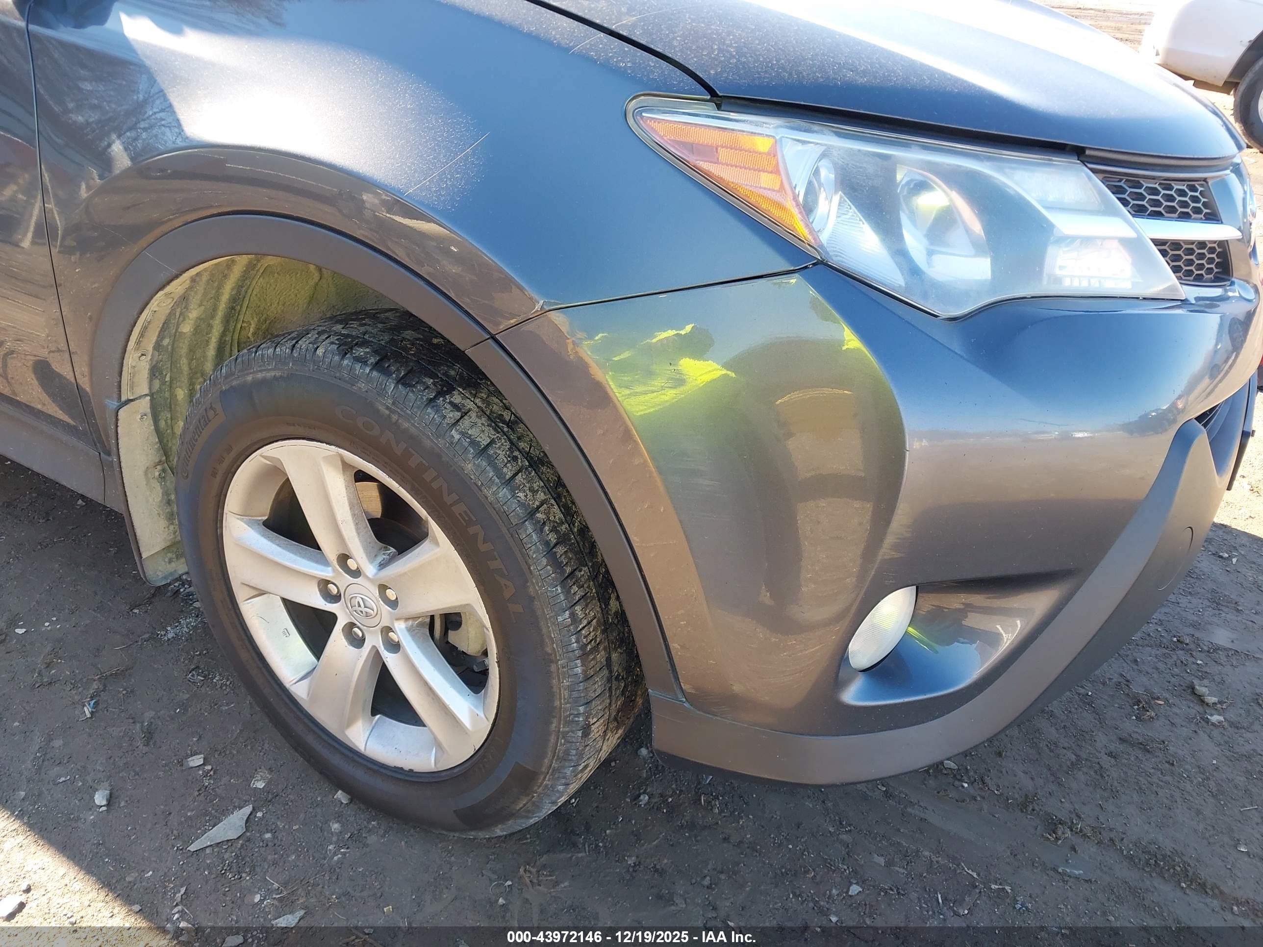 TOYOTA RAV4 image 6