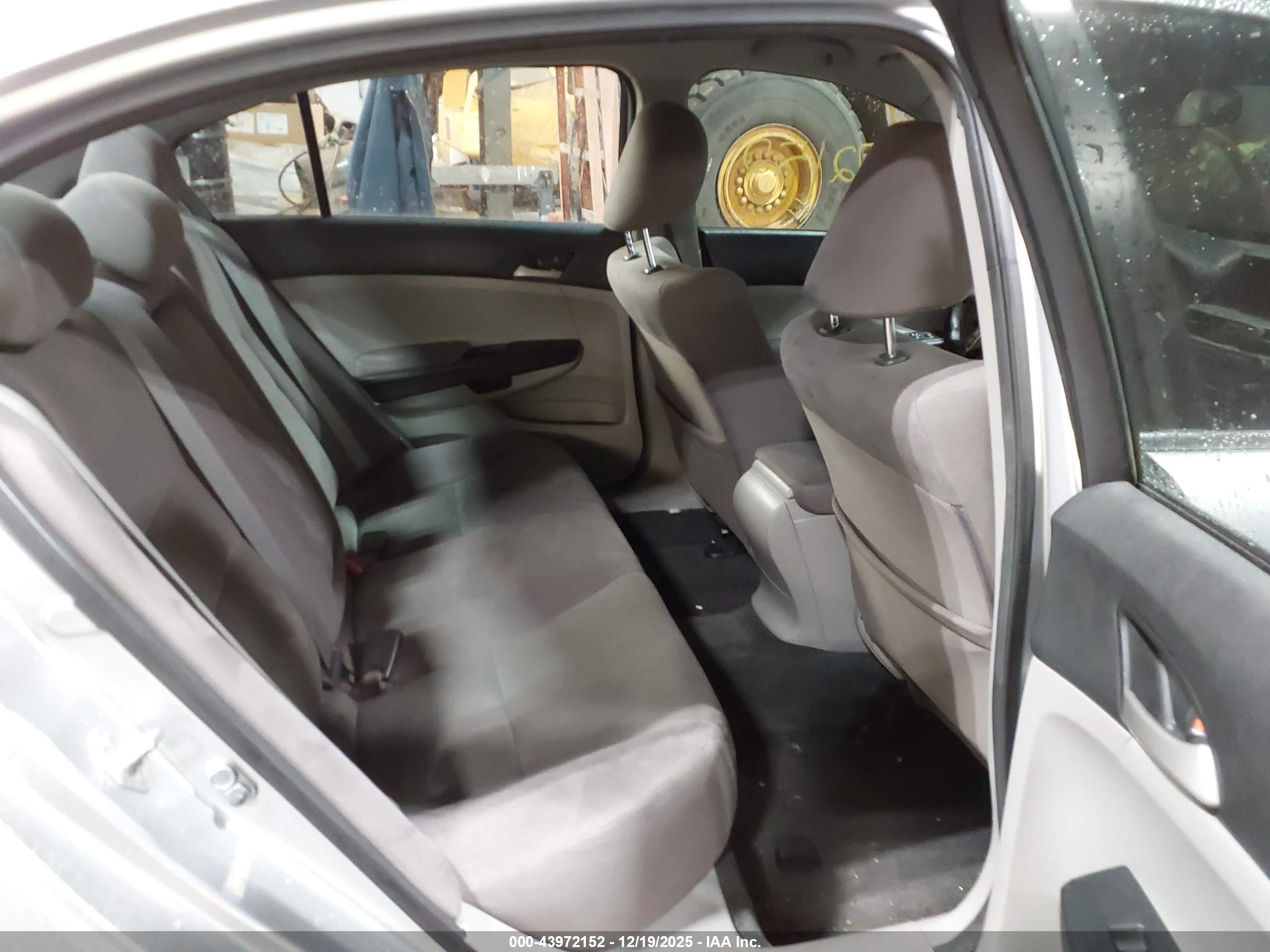 HONDA ACCORD image 8