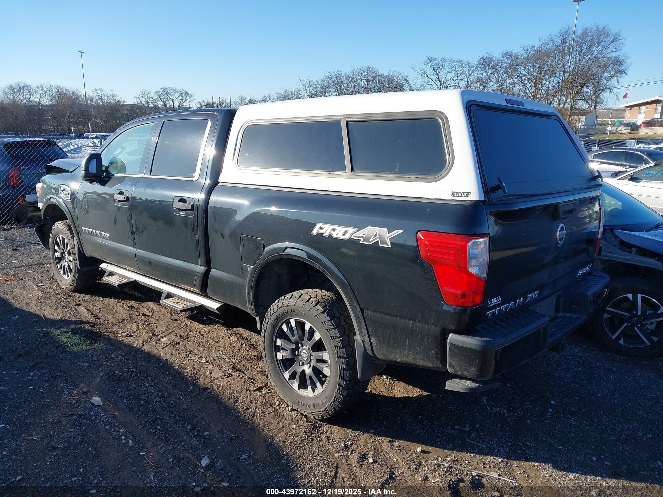 NISSAN TITAN image 3