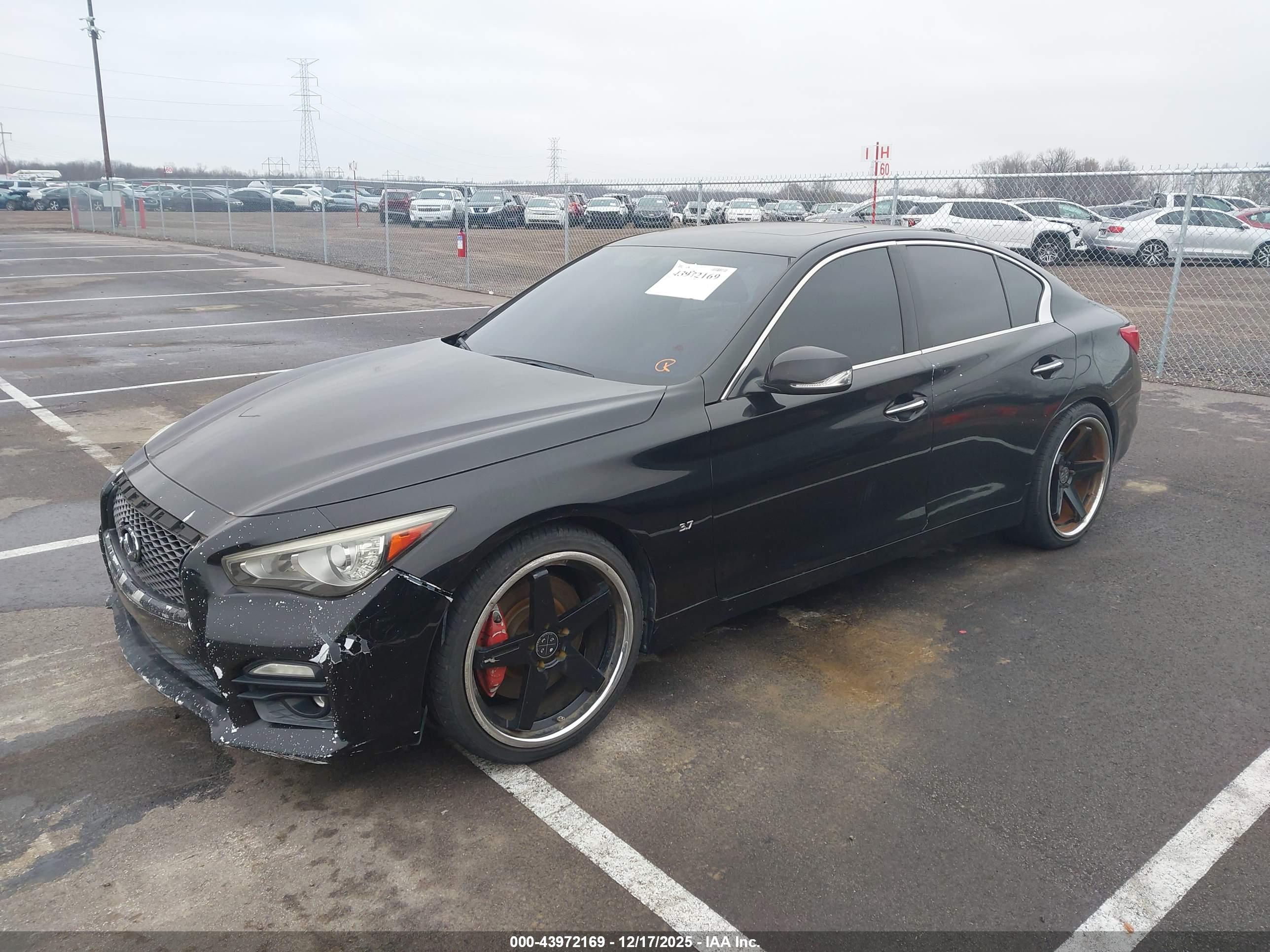 INFINITI Q50 image 2