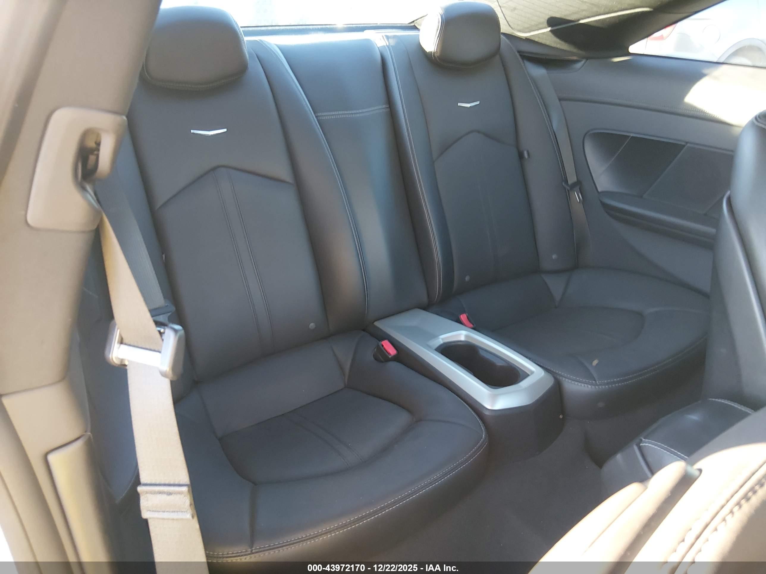 CADILLAC CTS image 8