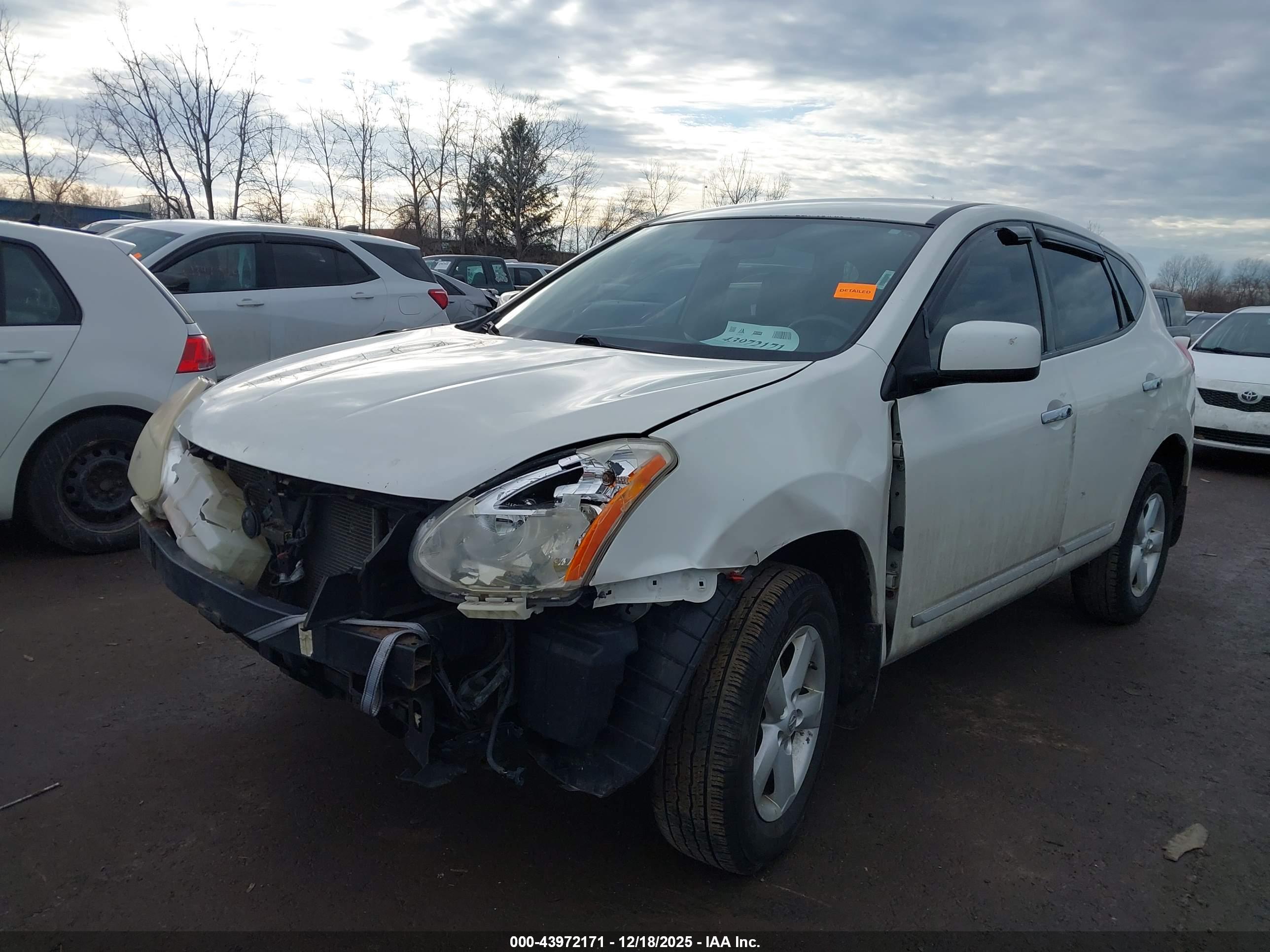 NISSAN ROGUE image 2