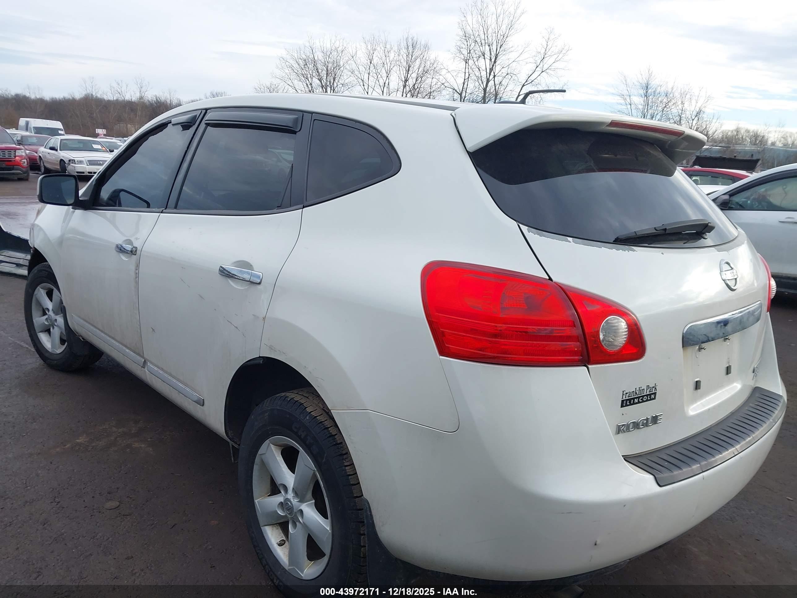 NISSAN ROGUE image 3