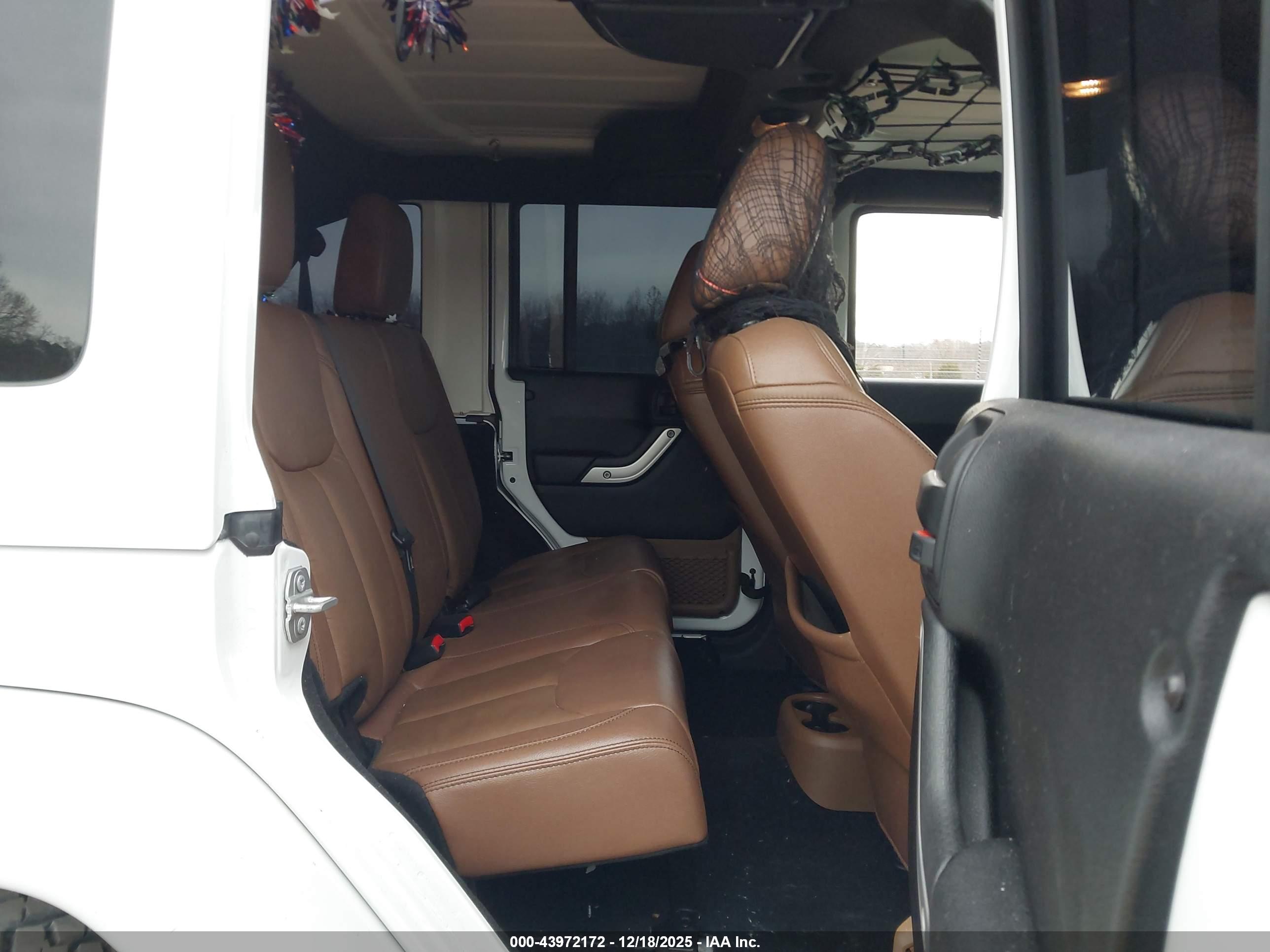 JEEP WRANGLER image 8