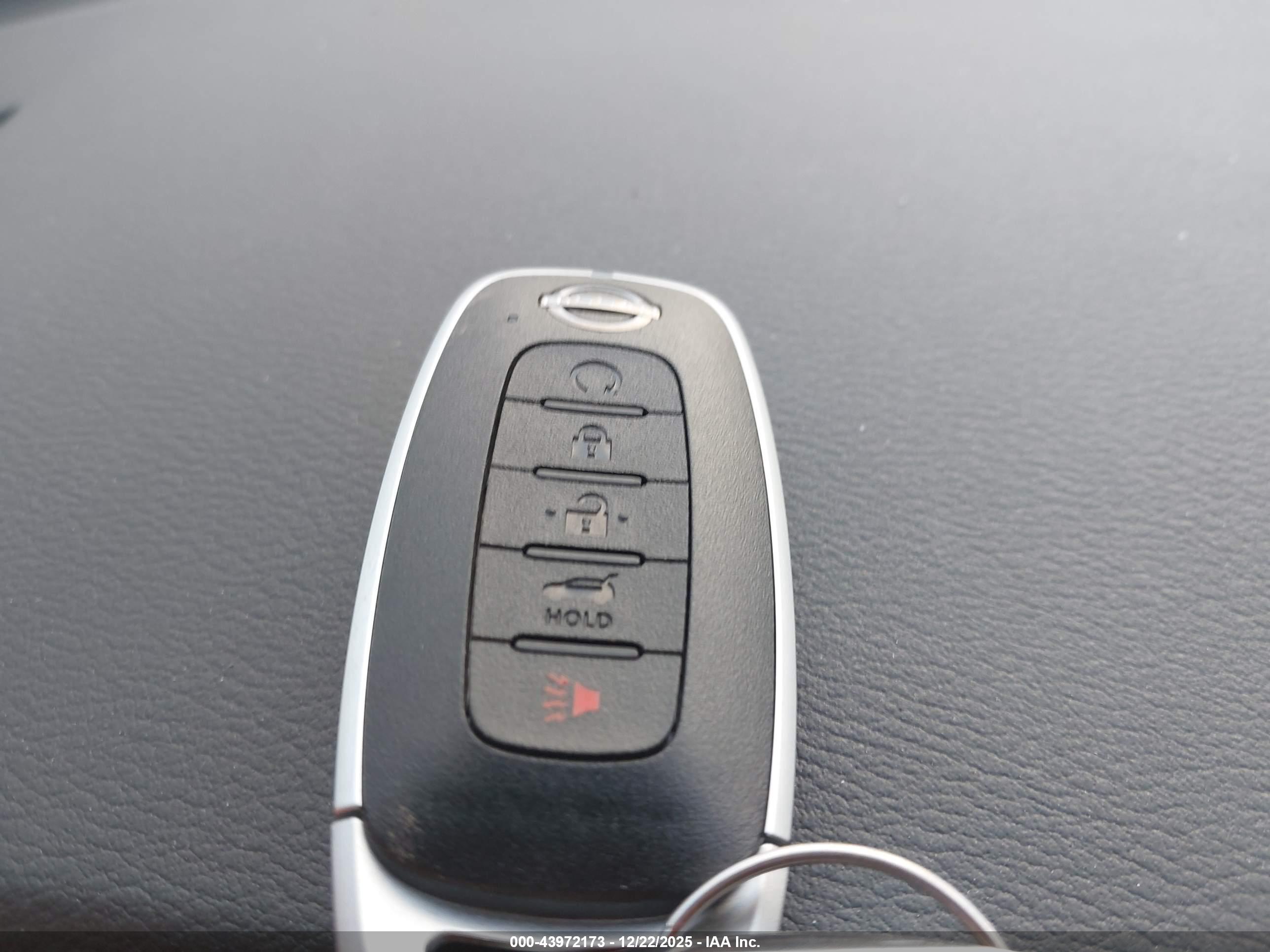 NISSAN PATHFINDER image 11