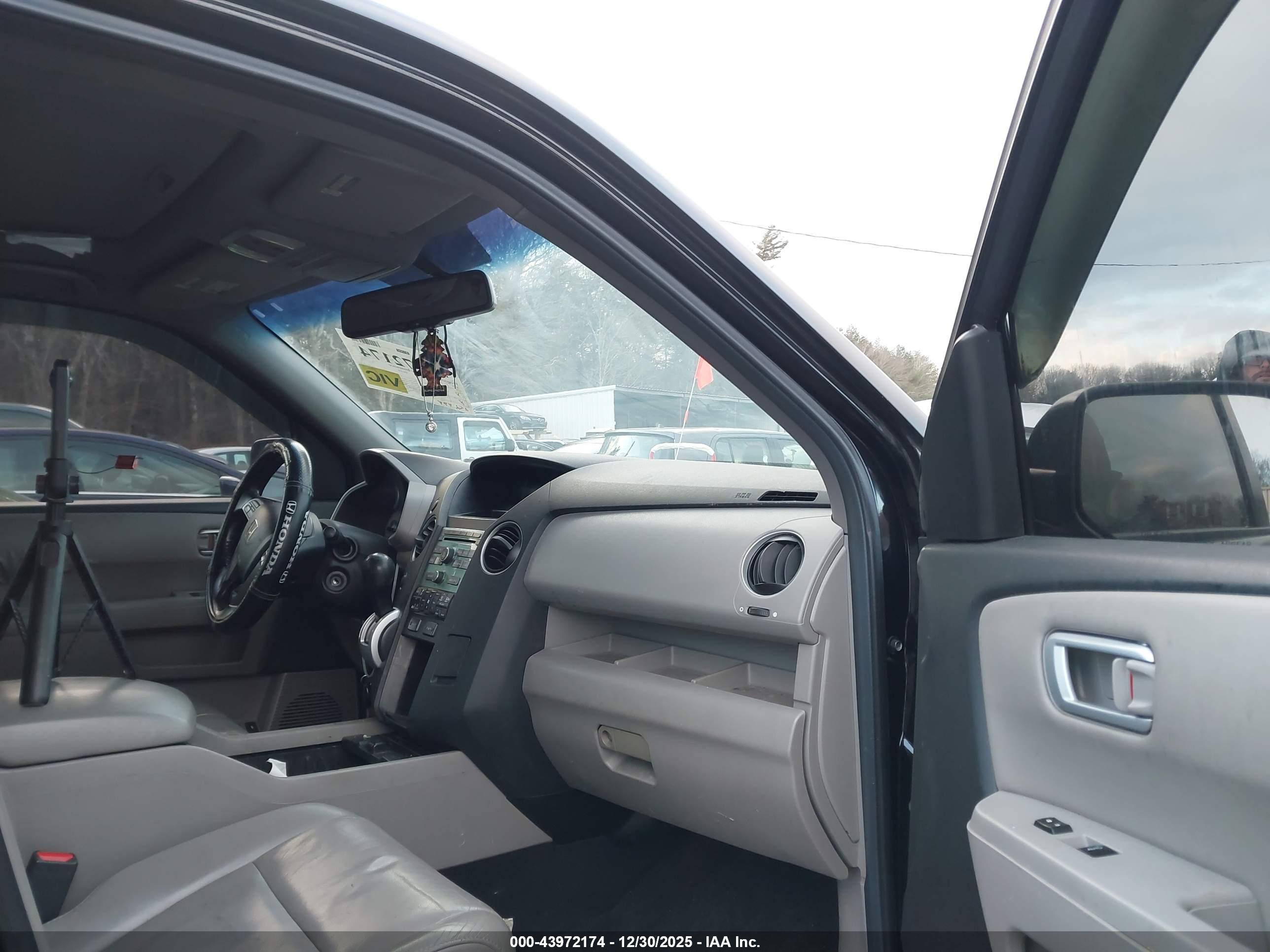 HONDA PILOT image 5