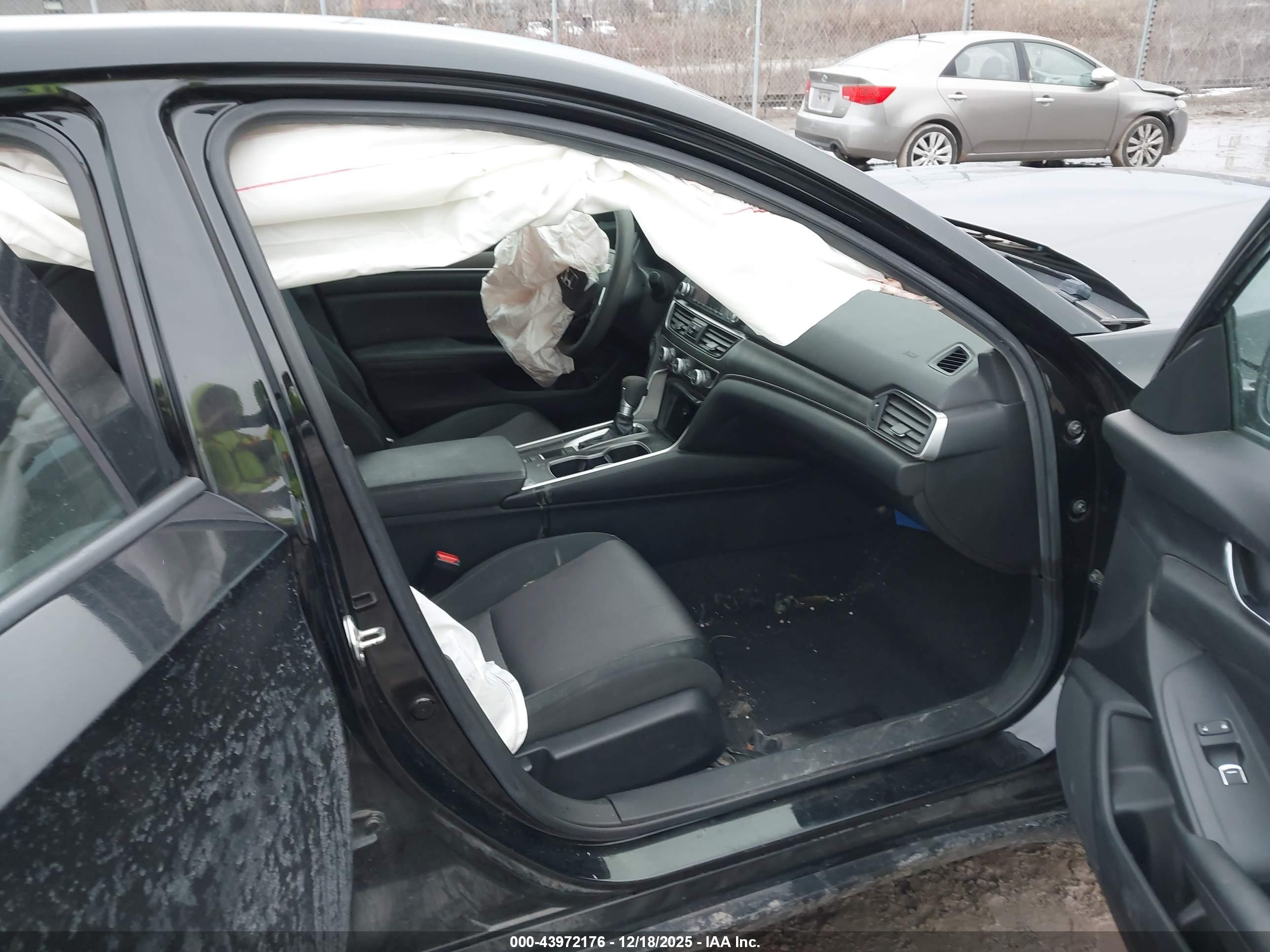 HONDA ACCORD image 5