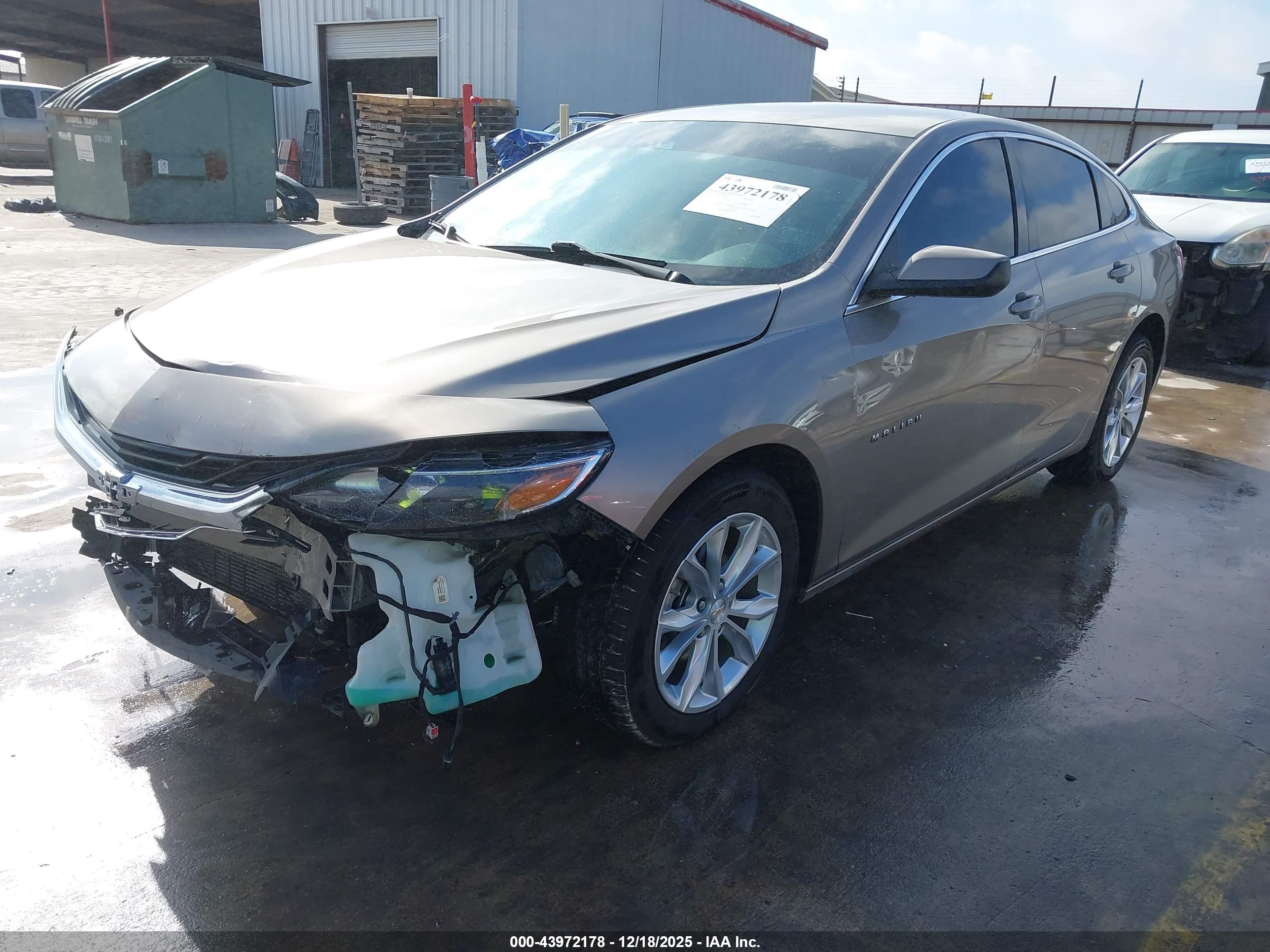 CHEVROLET MALIBU image 2