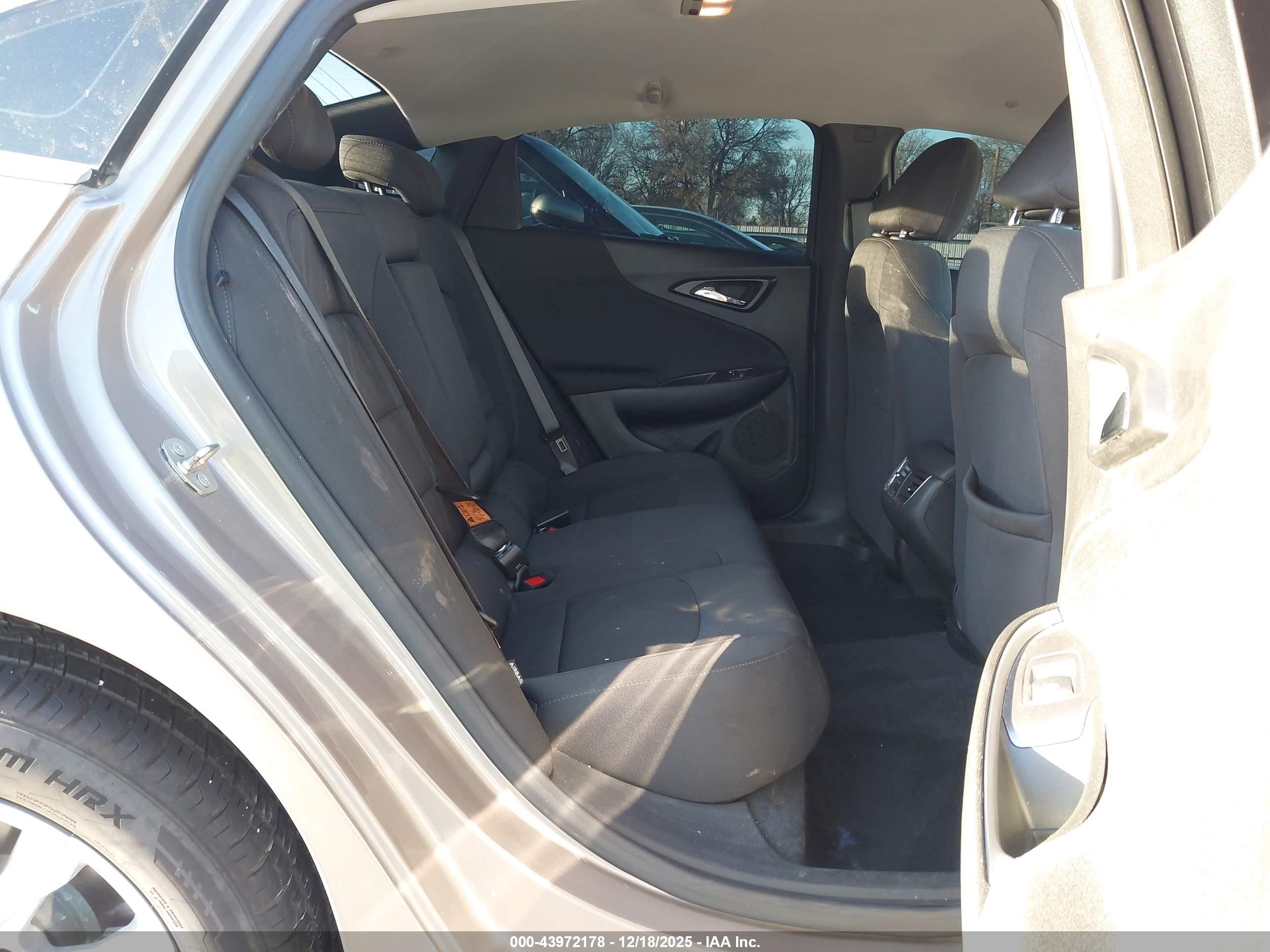CHEVROLET MALIBU image 8