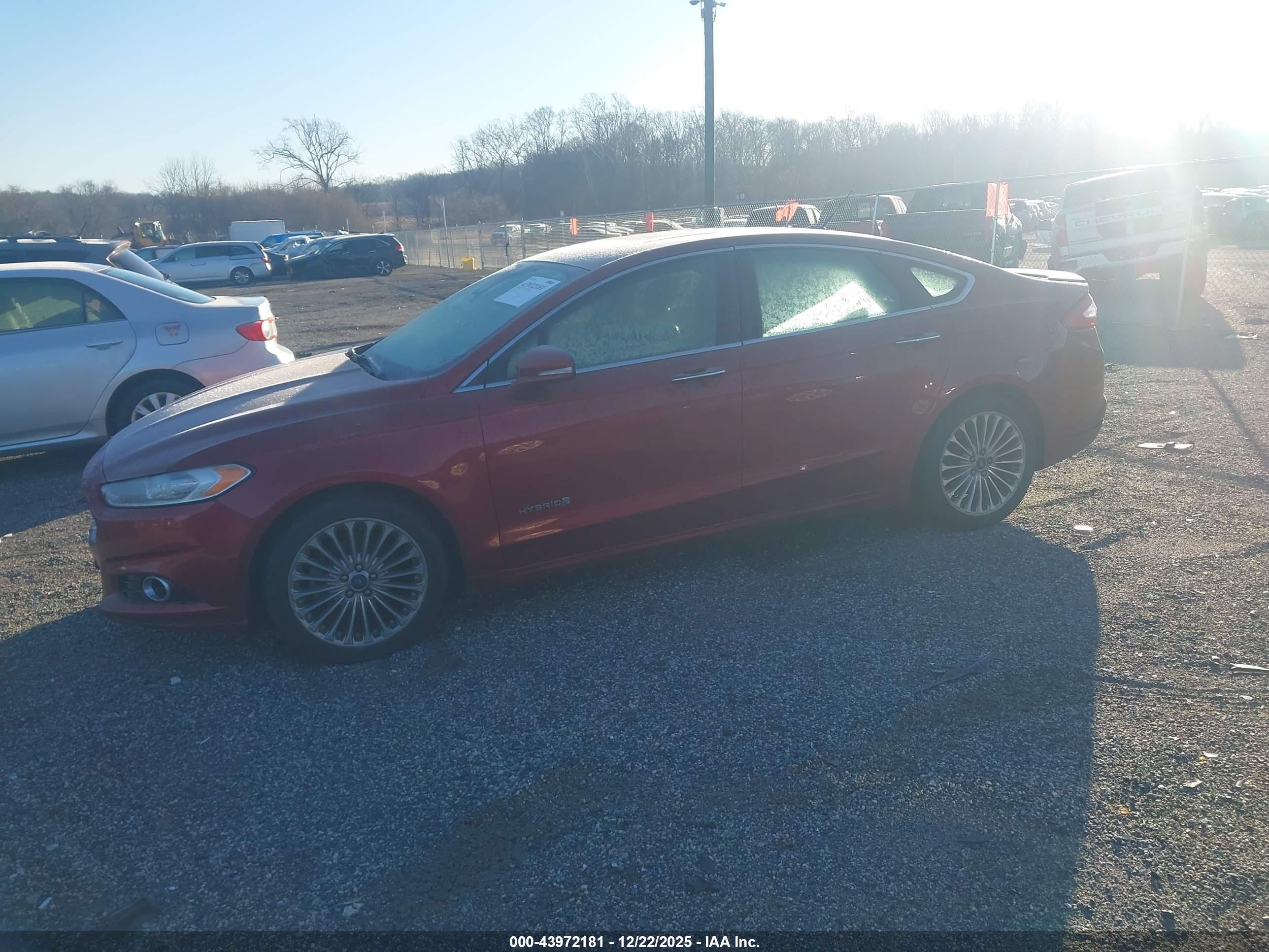 FORD FUSION image 2