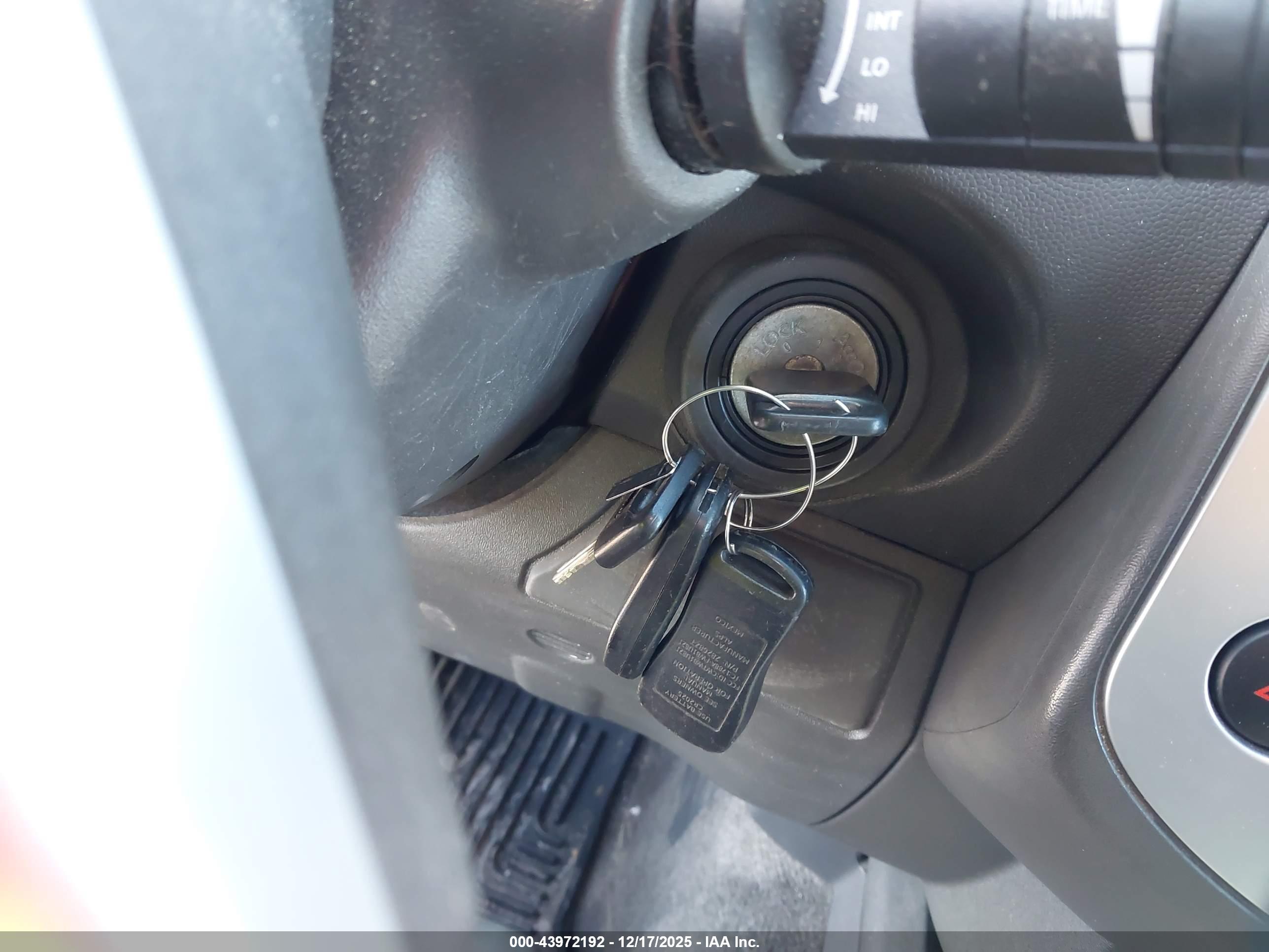 NISSAN FRONTIER image 11