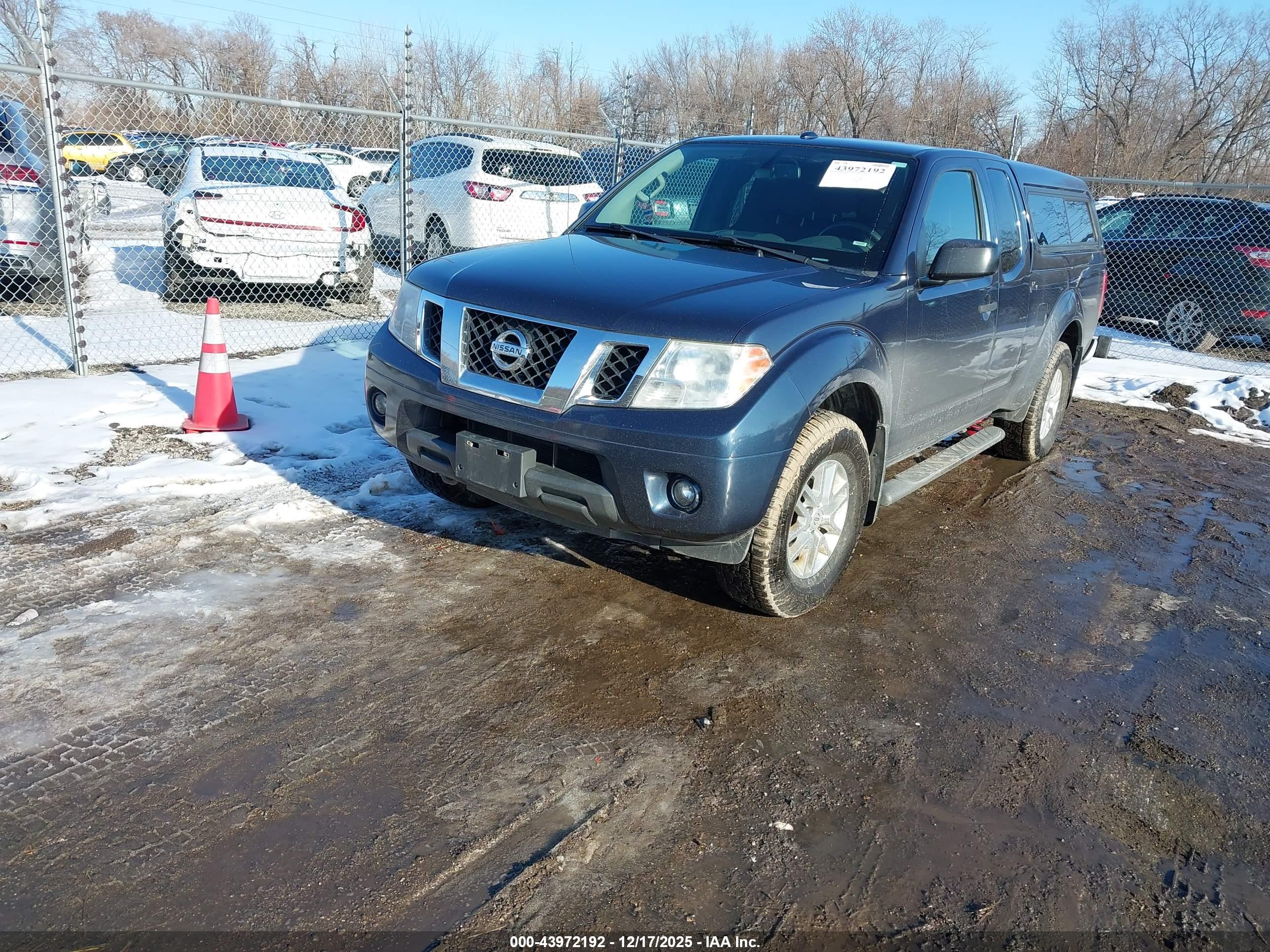 NISSAN FRONTIER image 2