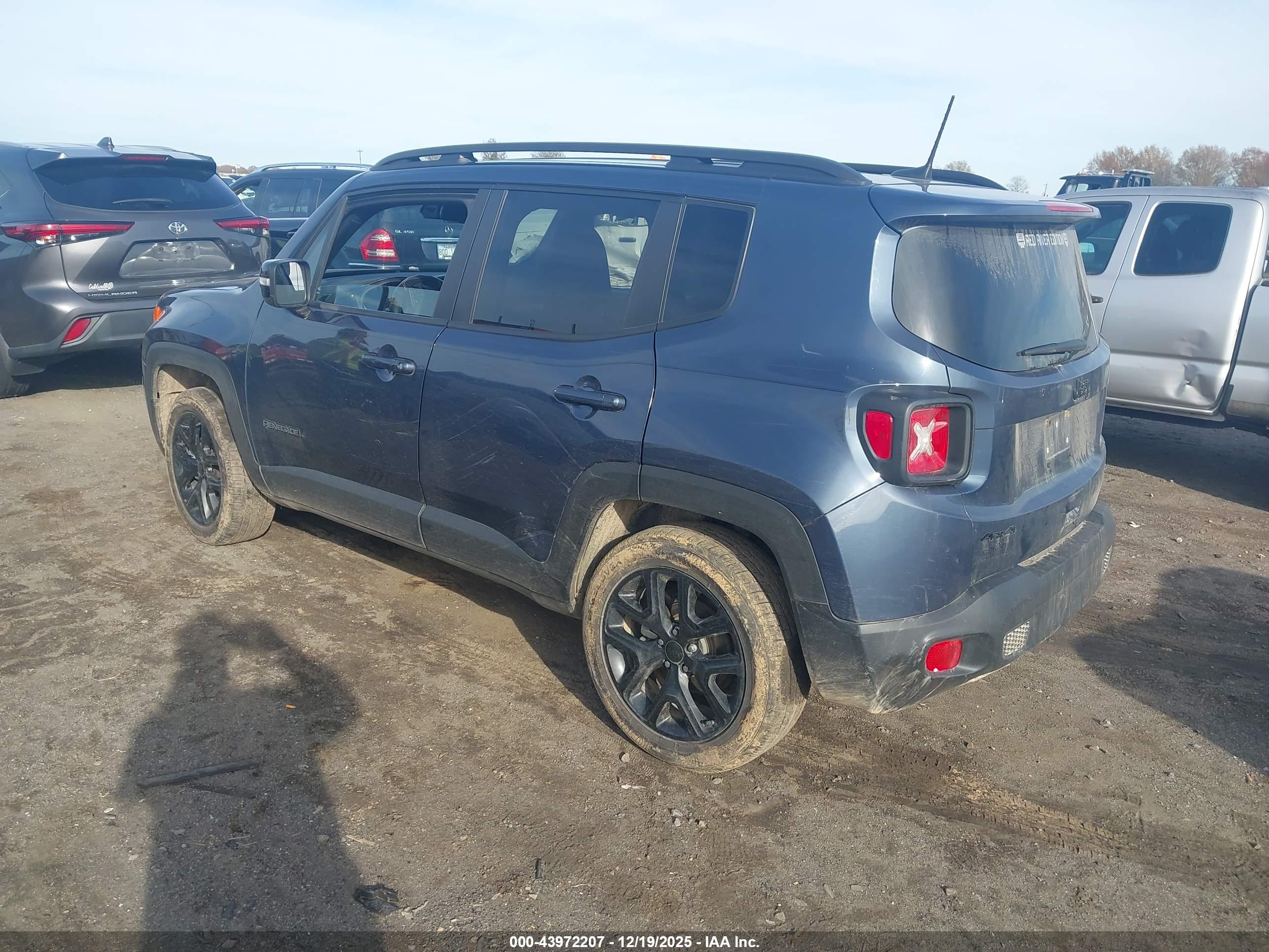 JEEP RENEGADE image 3