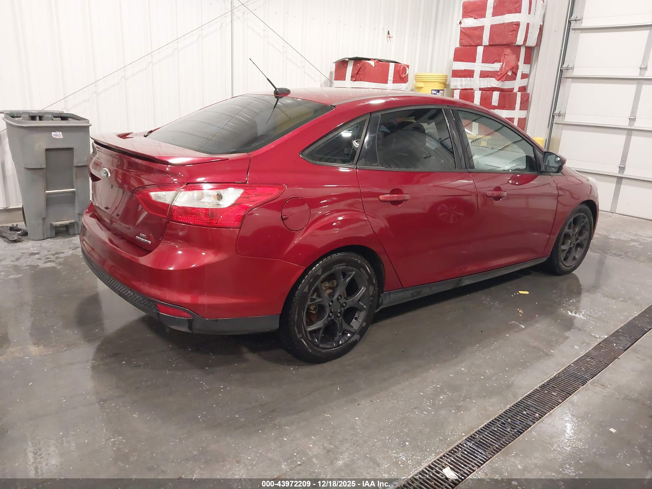 FORD FOCUS image 4
