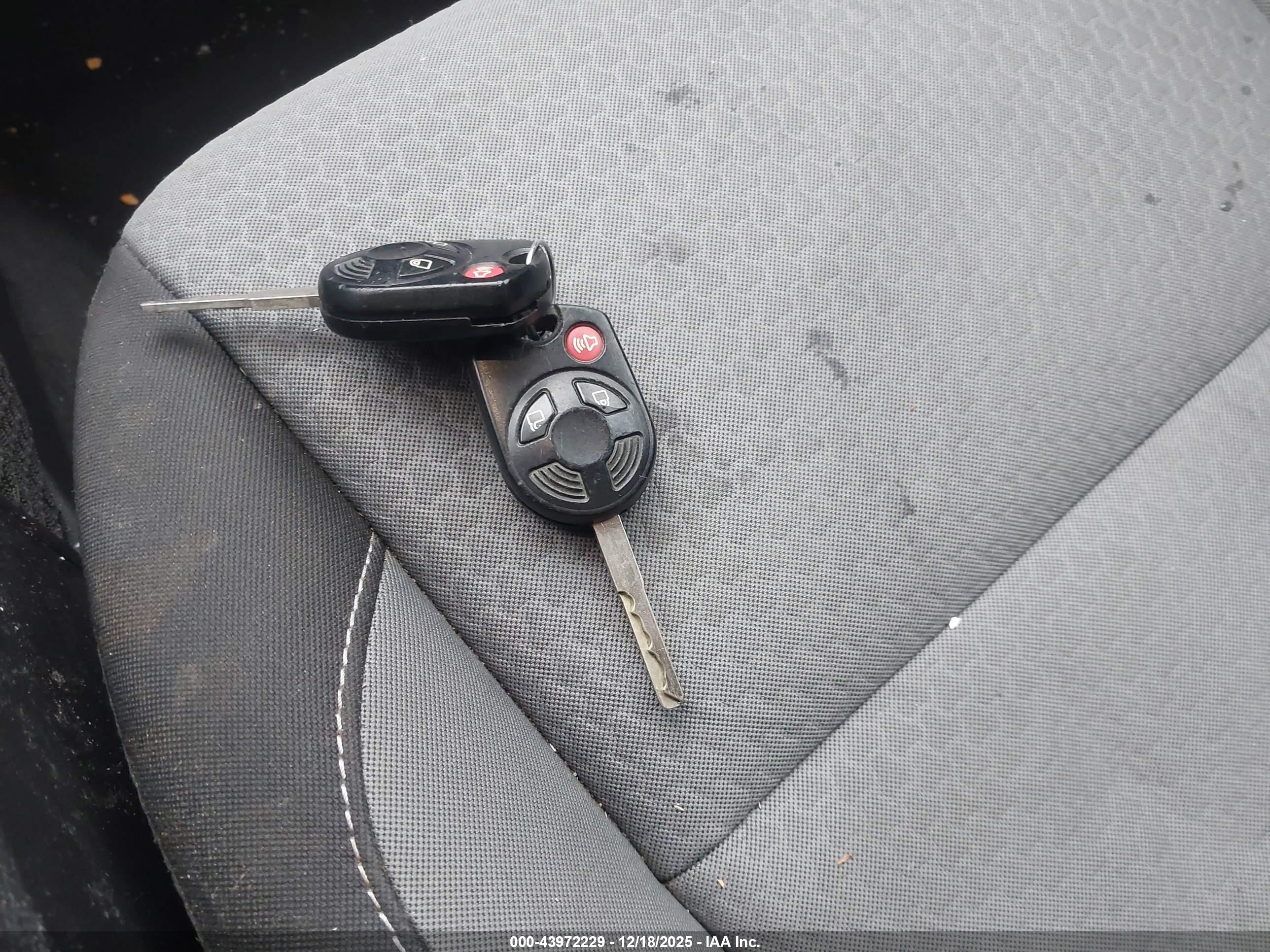 FORD ESCAPE image 11