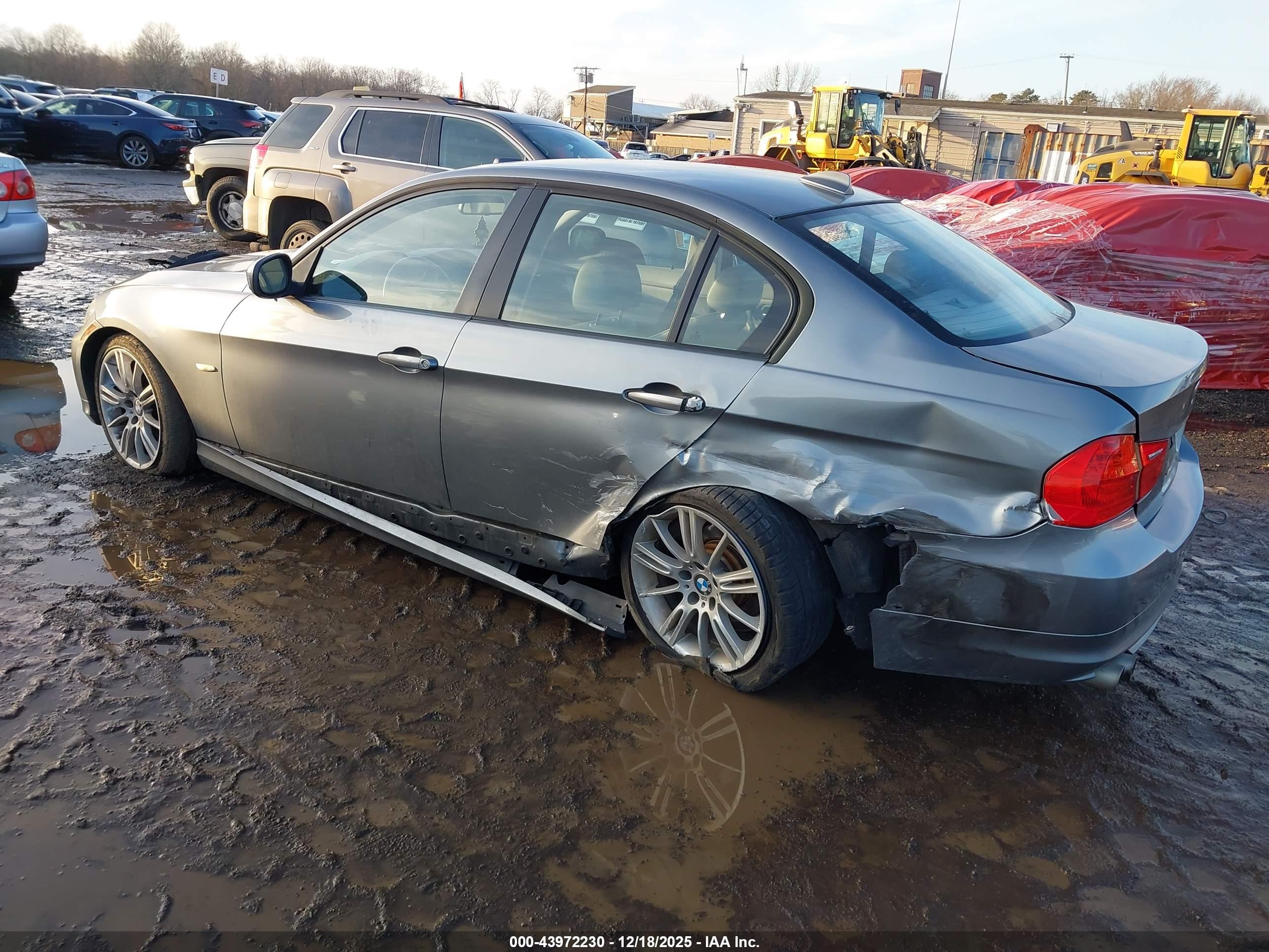 BMW 328I image 3