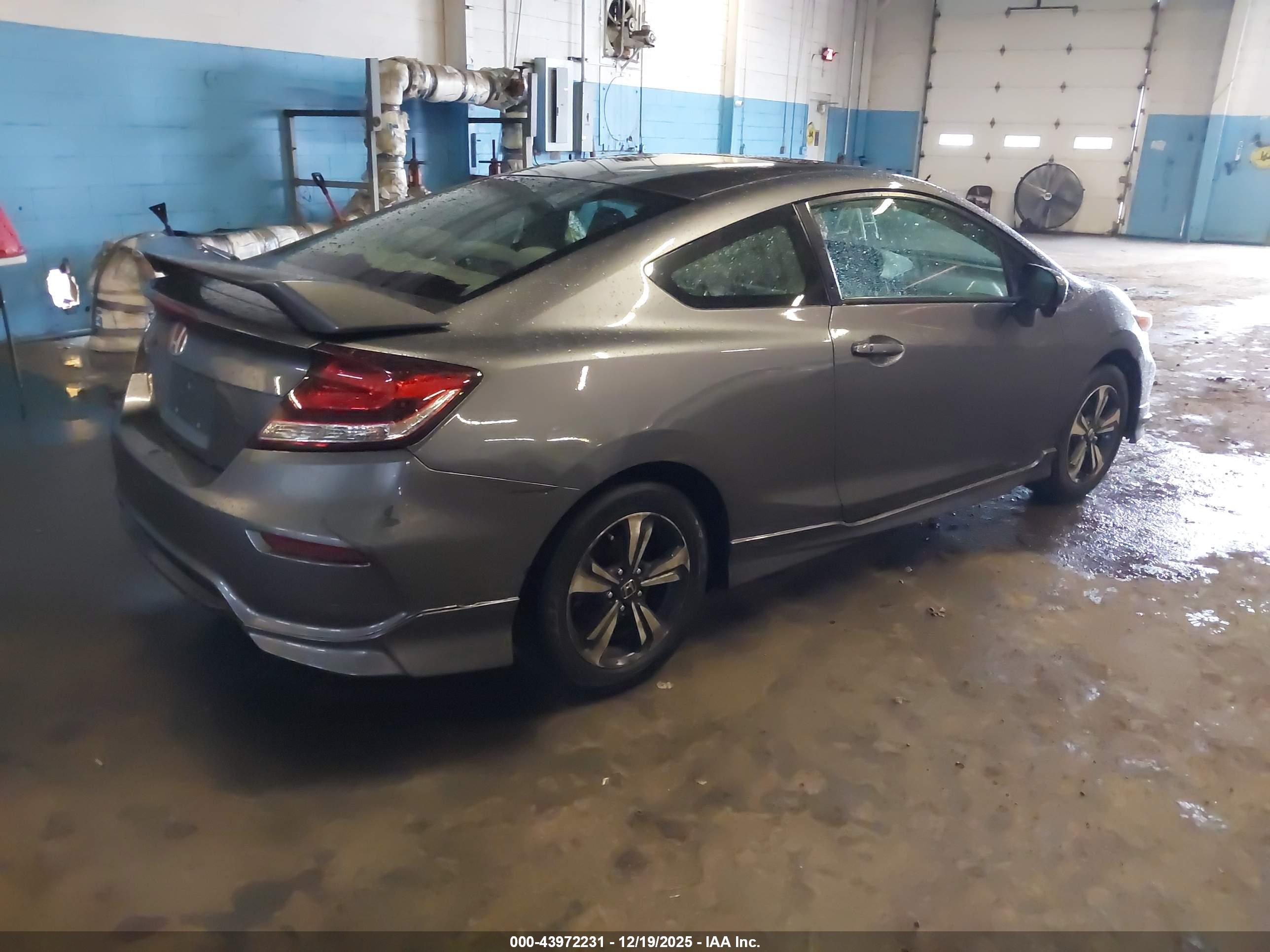 HONDA CIVIC image 4