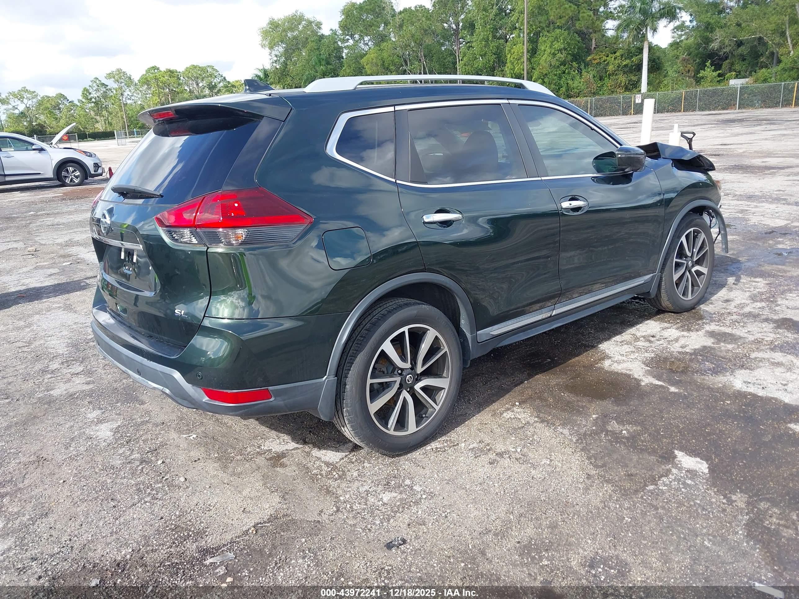 NISSAN ROGUE image 4