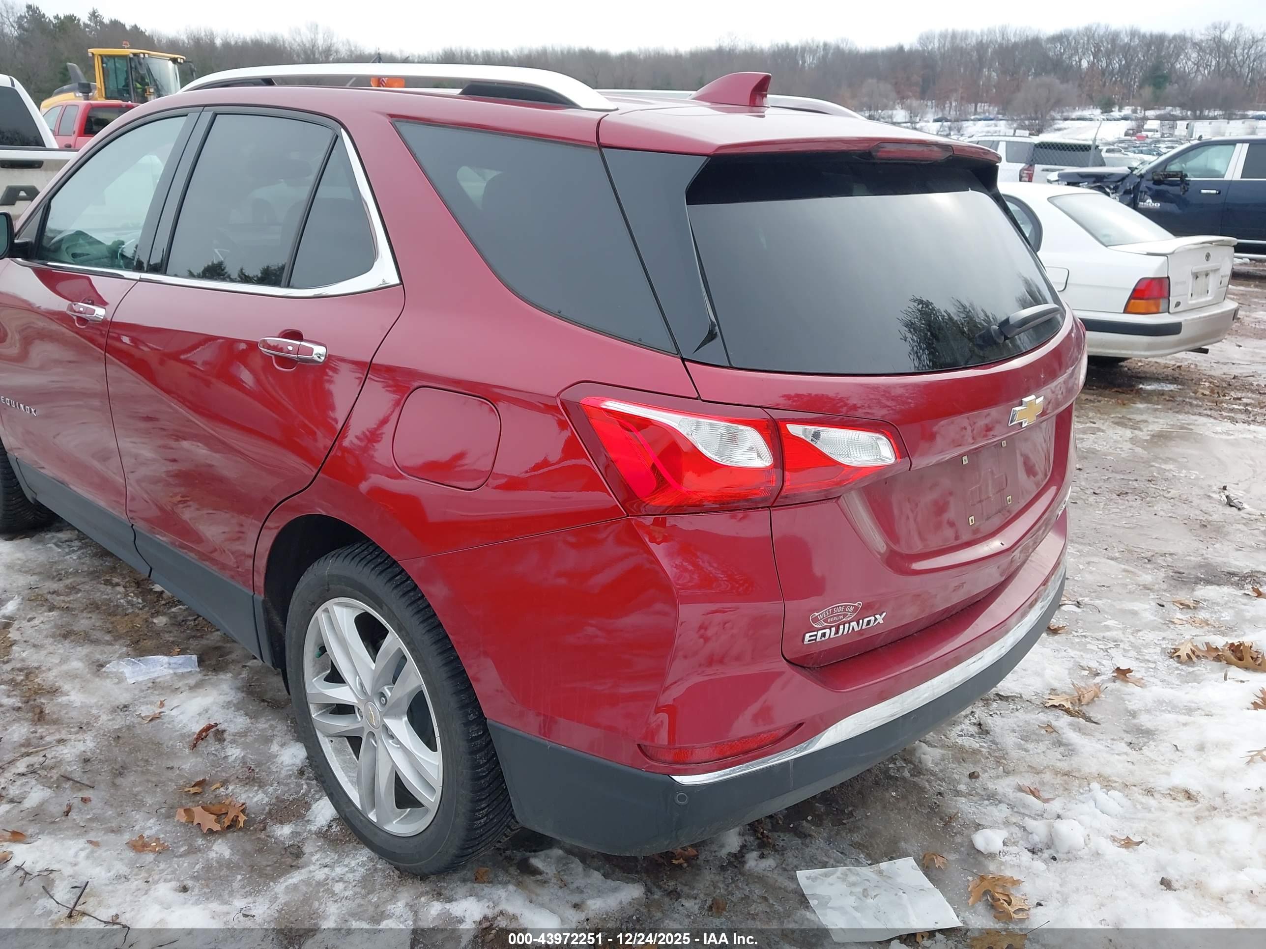 CHEVROLET EQUINOX image 3