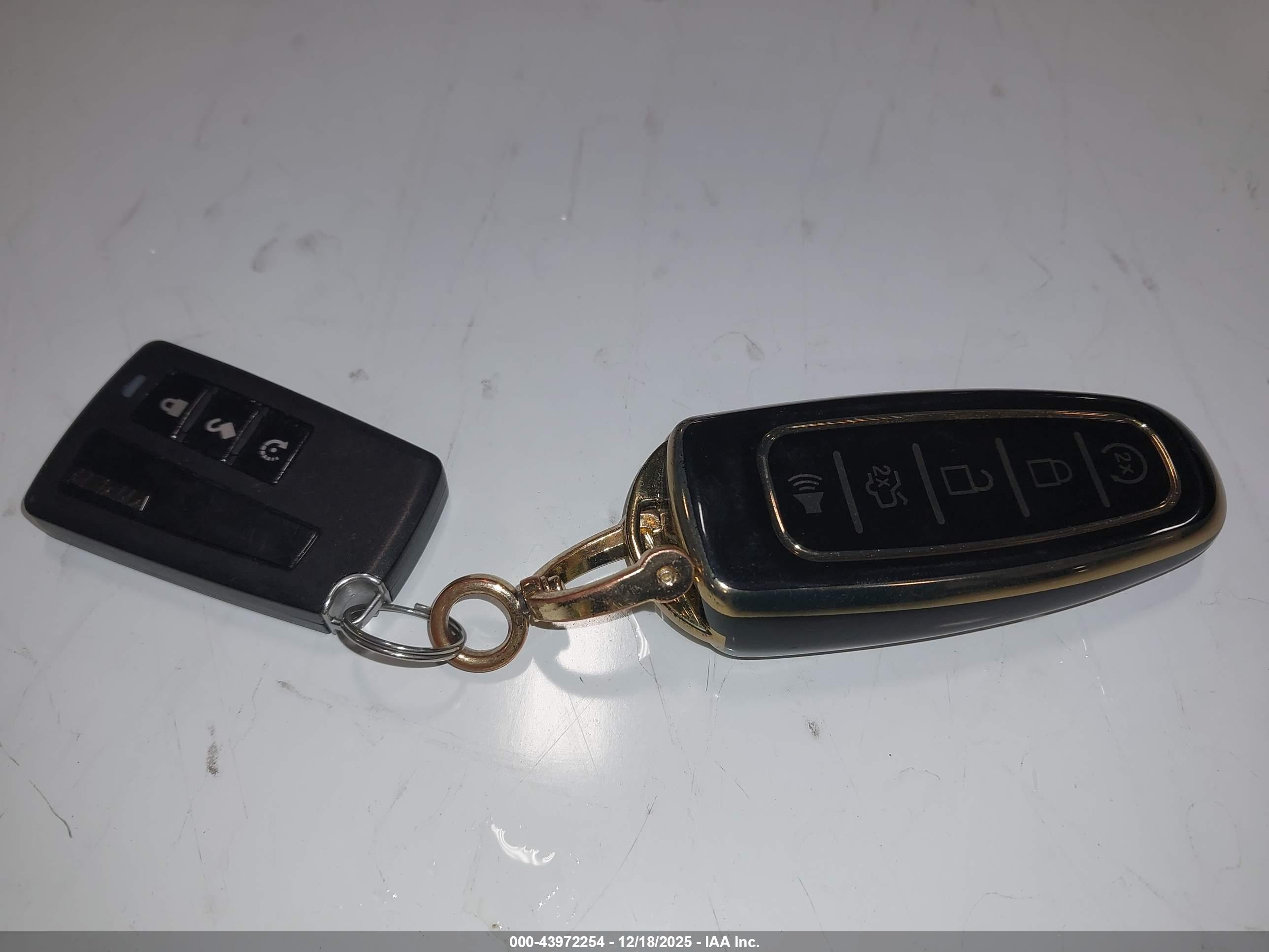 FORD EXPLORER image 11