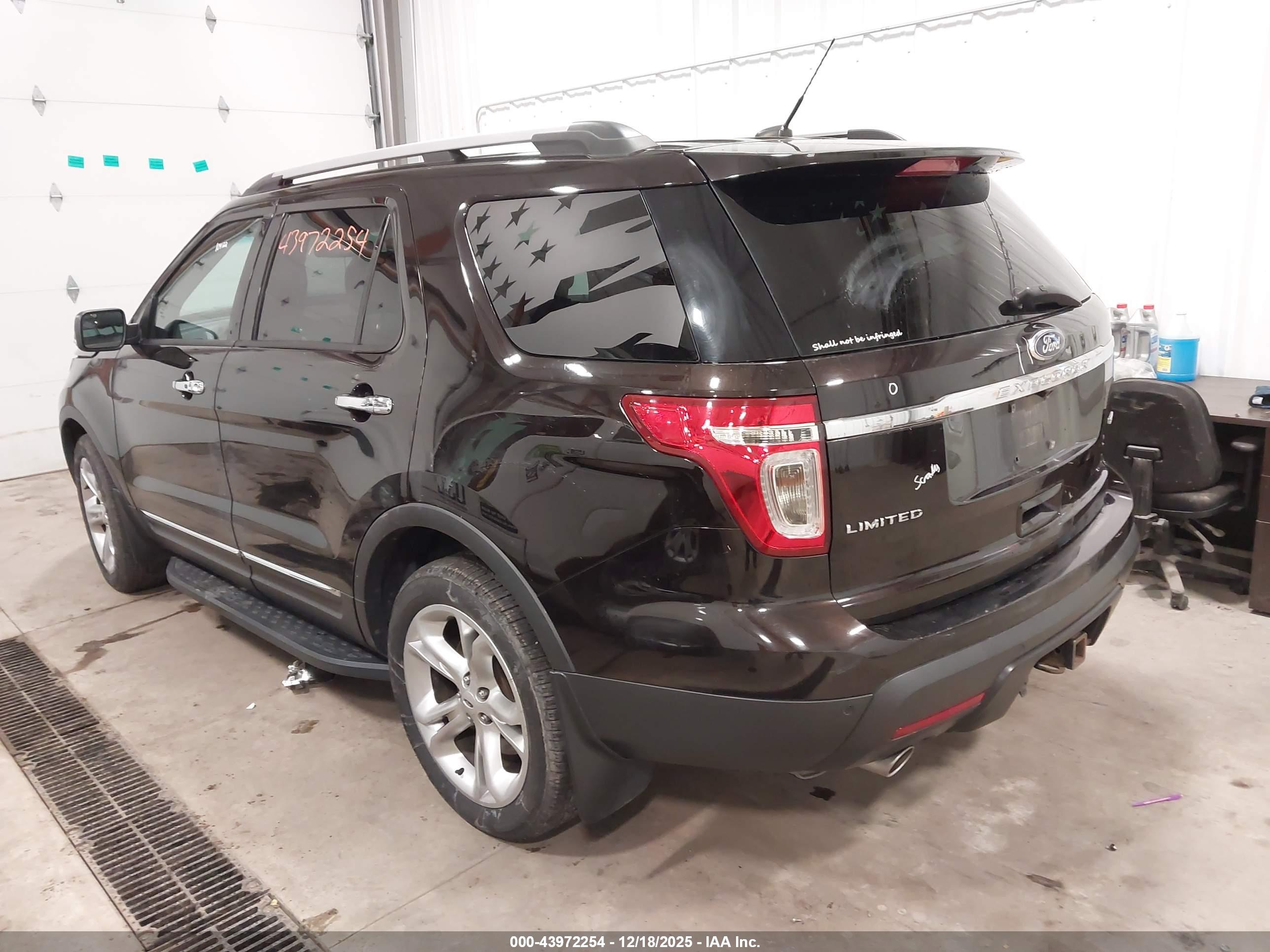 FORD EXPLORER image 3