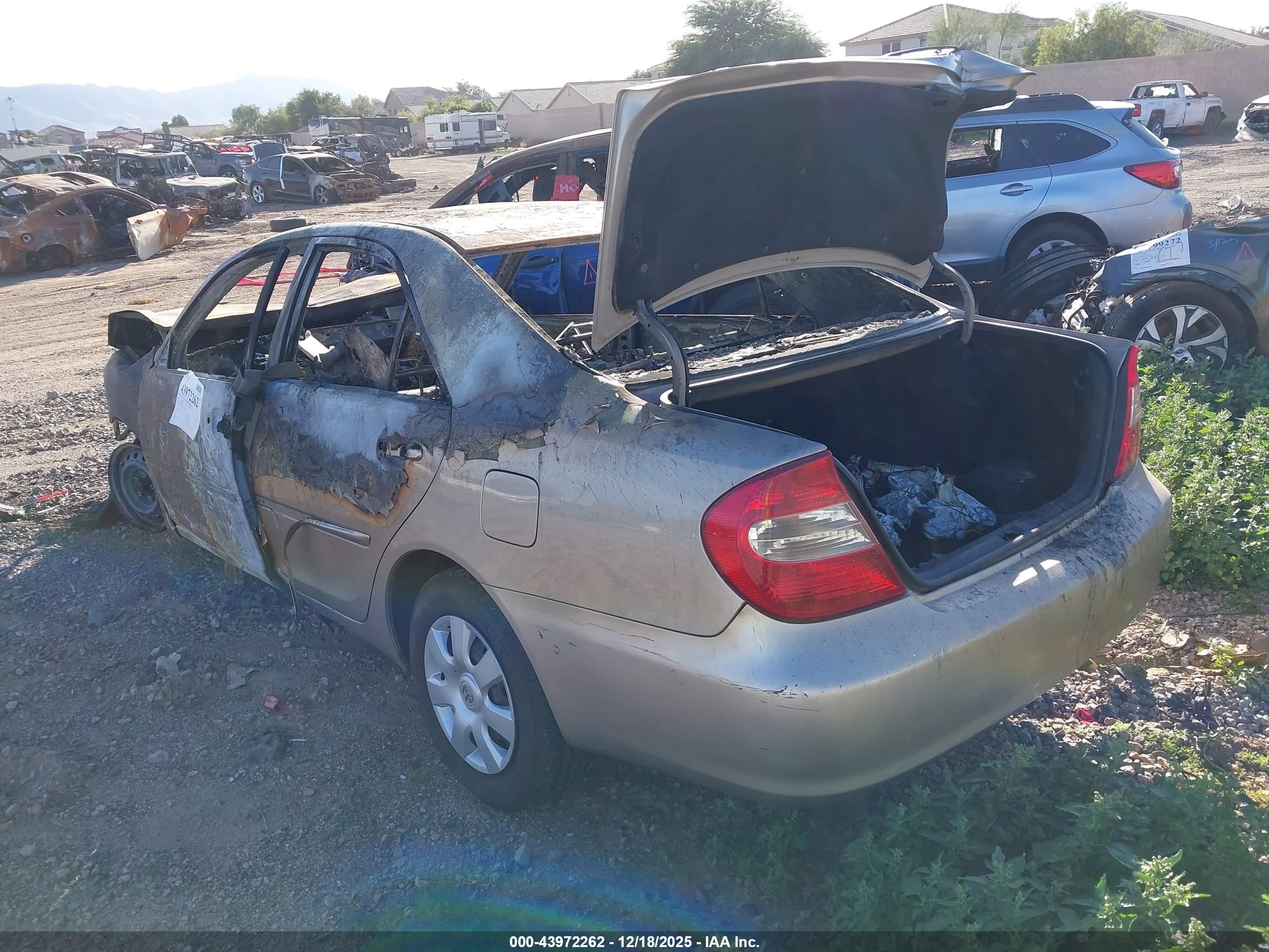 TOYOTA CAMRY image 3