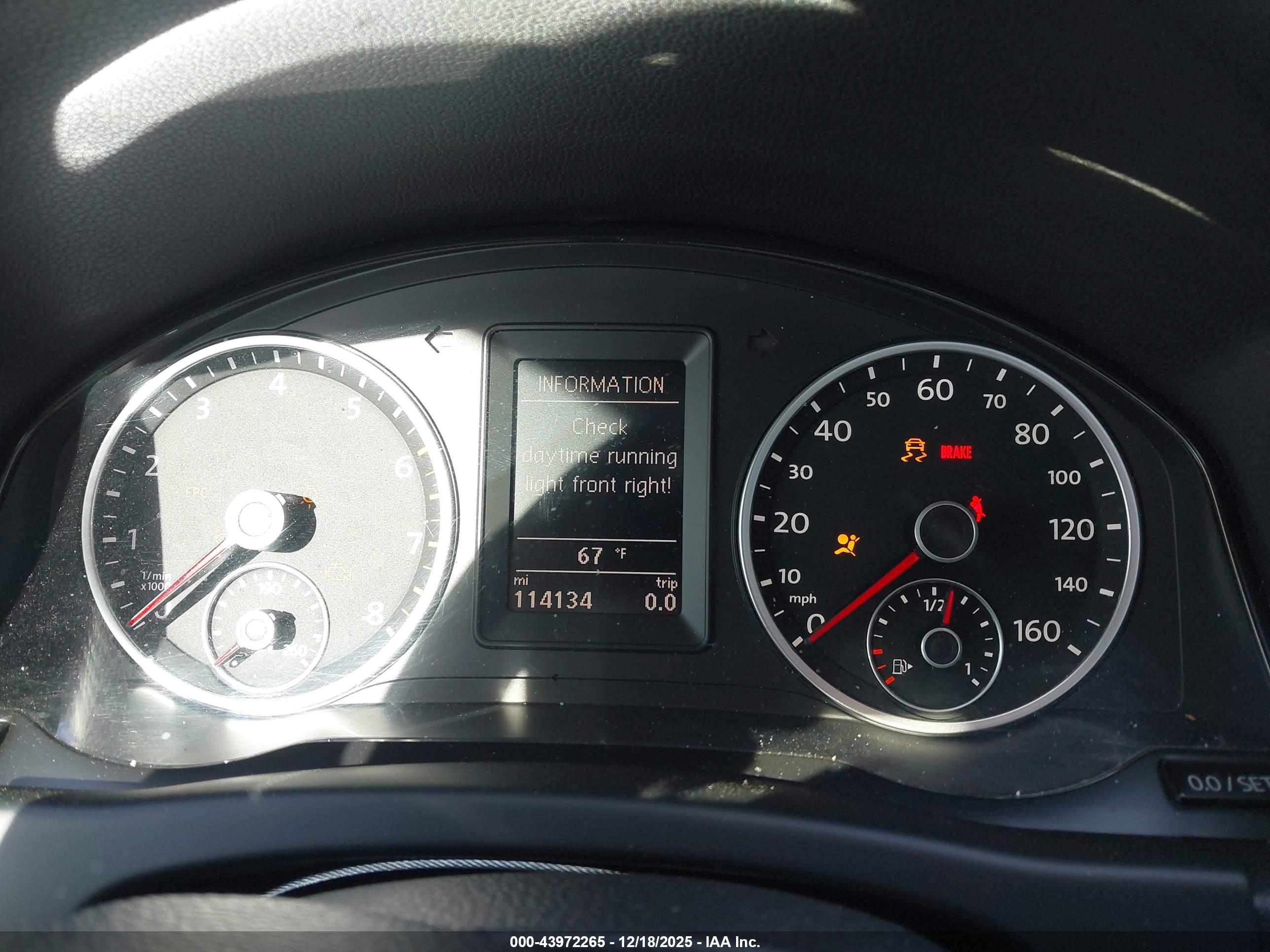 VOLKSWAGEN TIGUAN image 7
