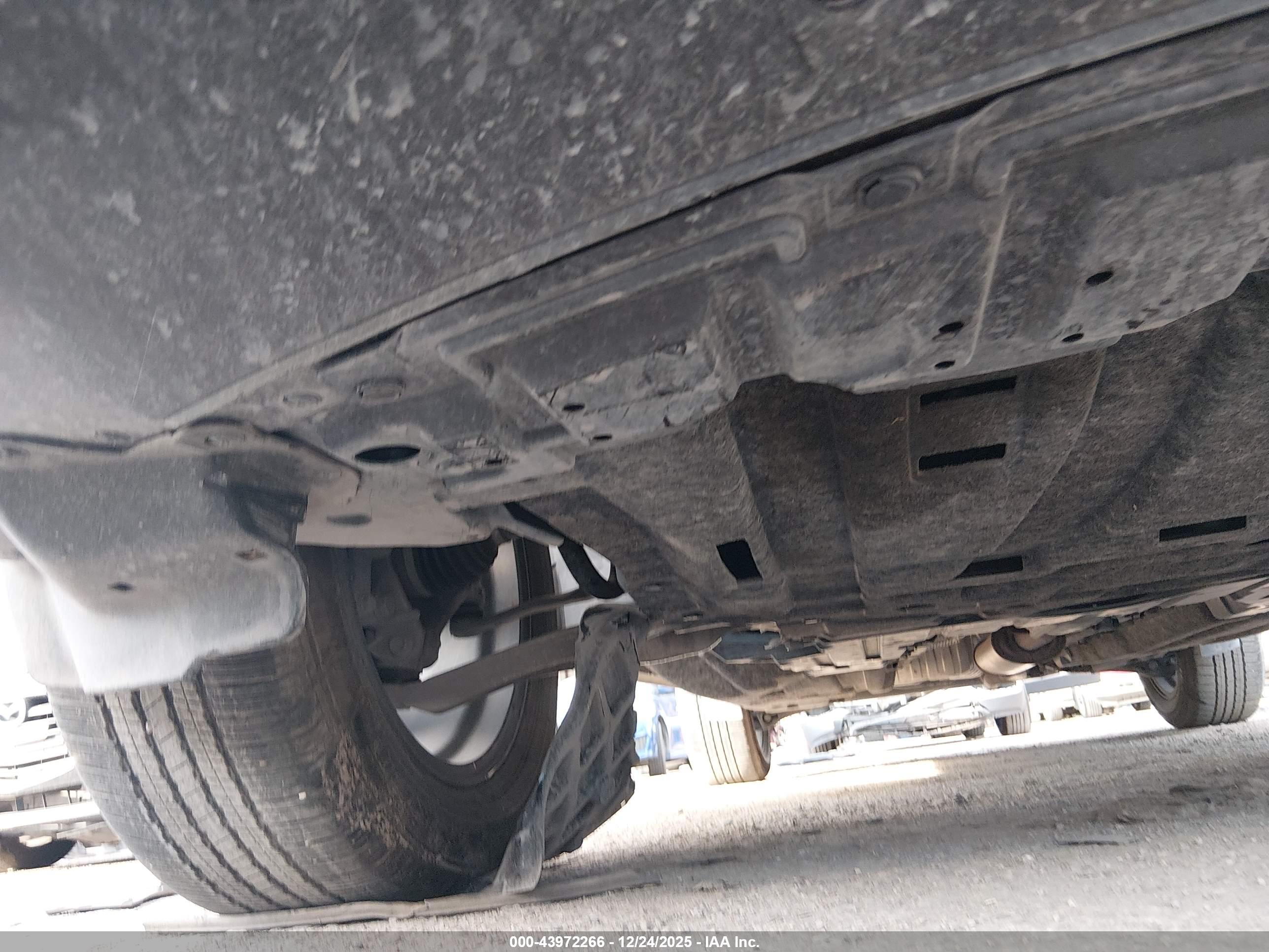 NISSAN ROGUE image 6