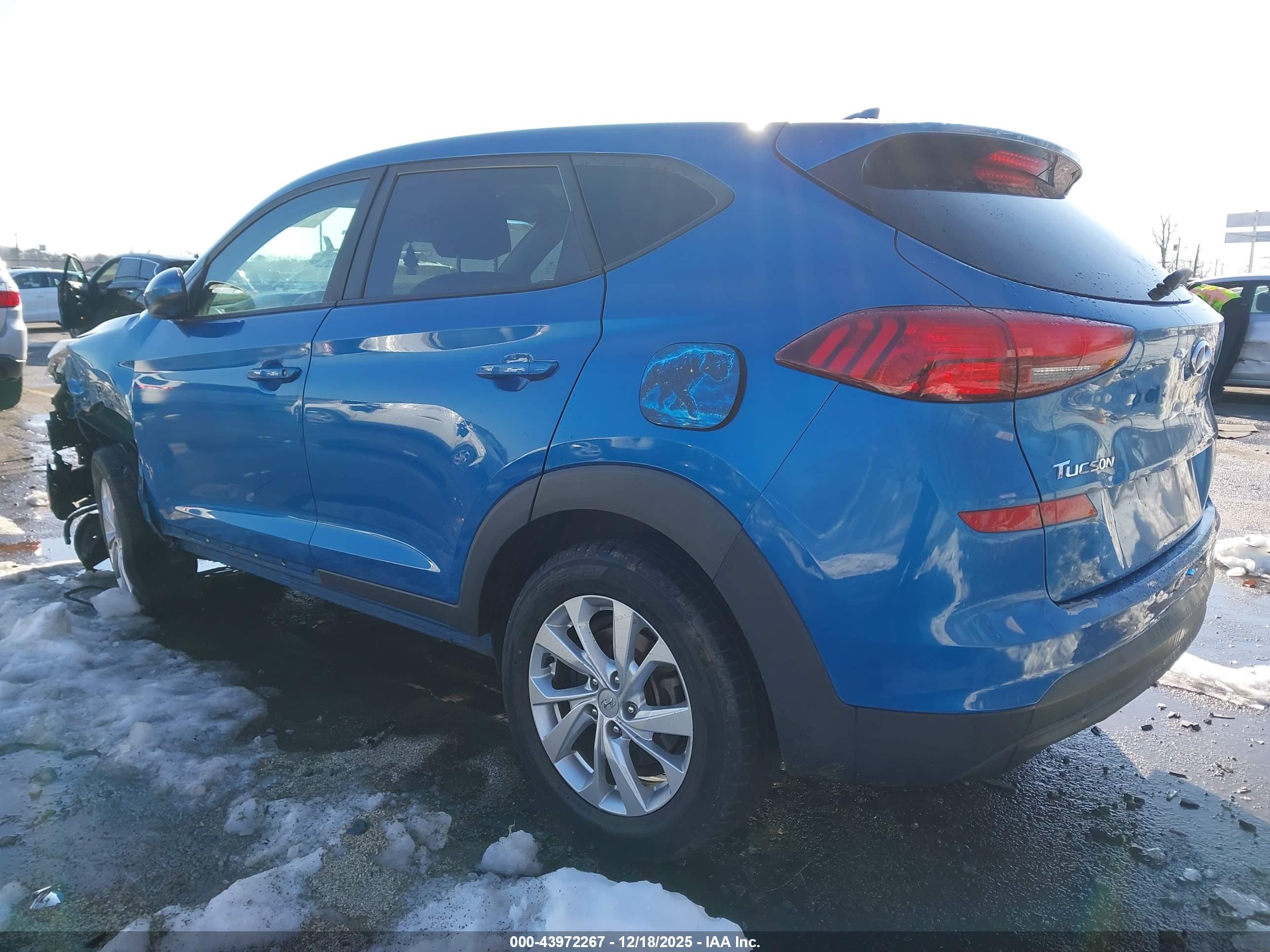 HYUNDAI TUCSON image 3