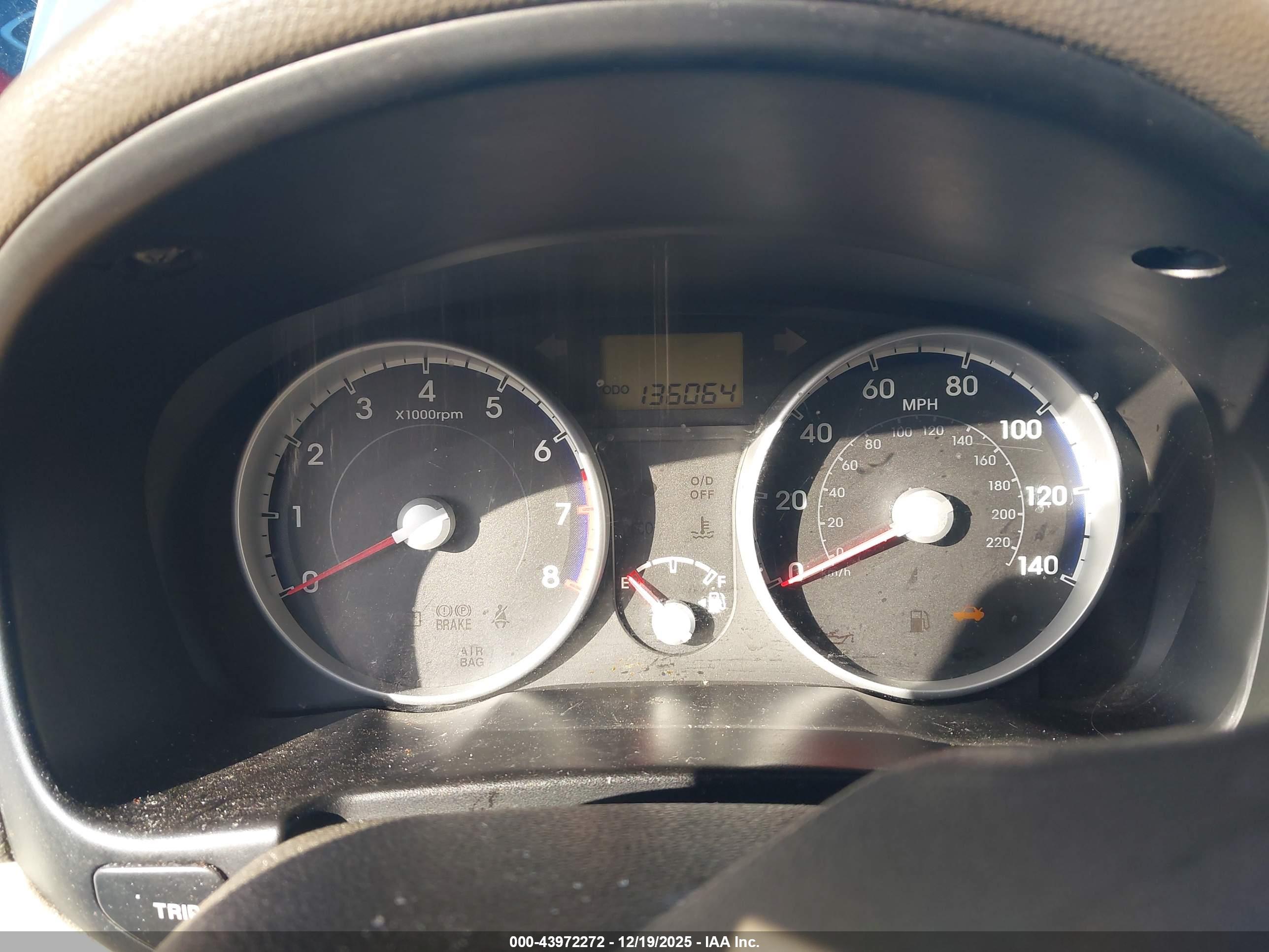 HYUNDAI ACCENT image 7