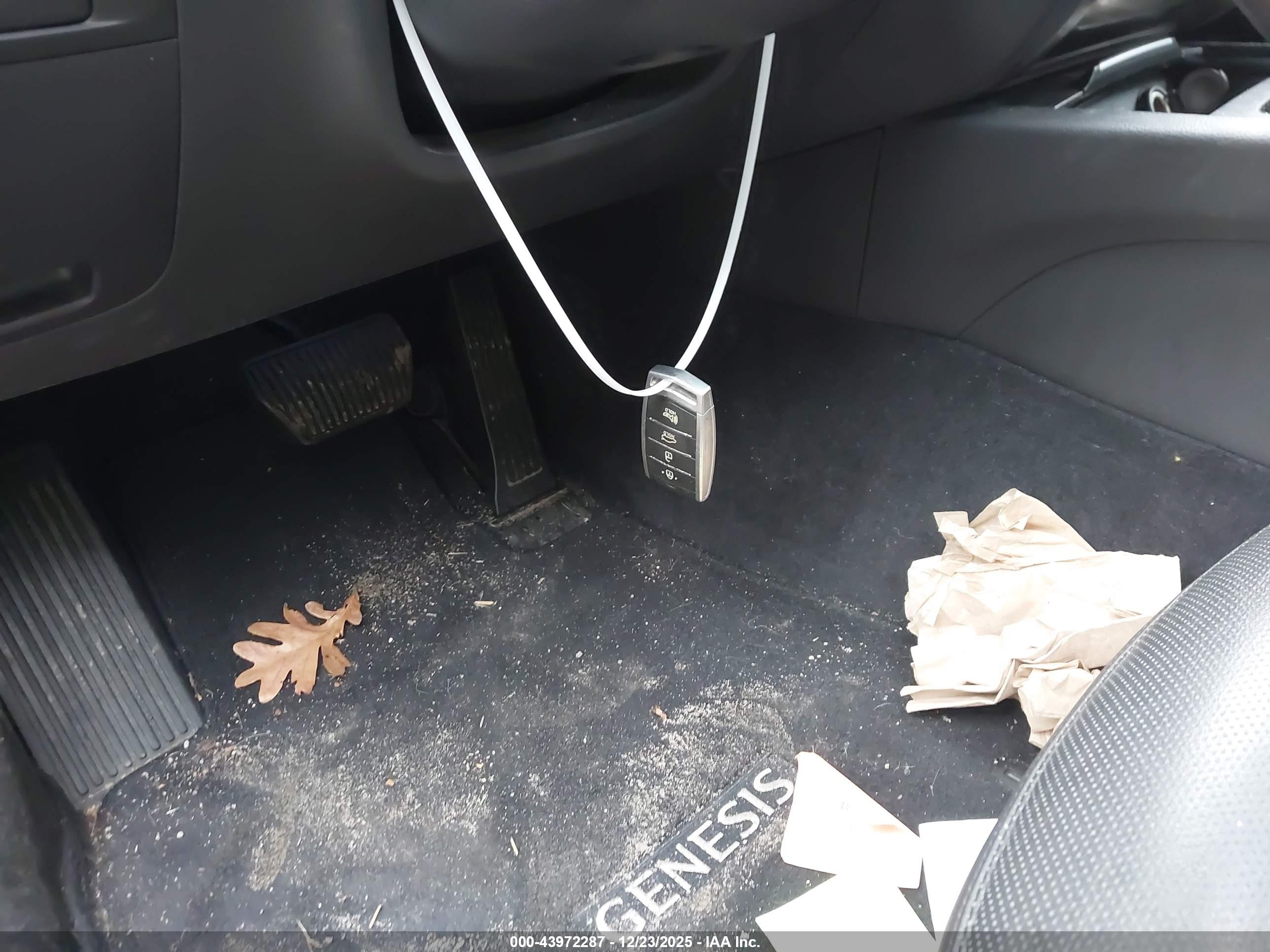 GENESIS G80 image 11