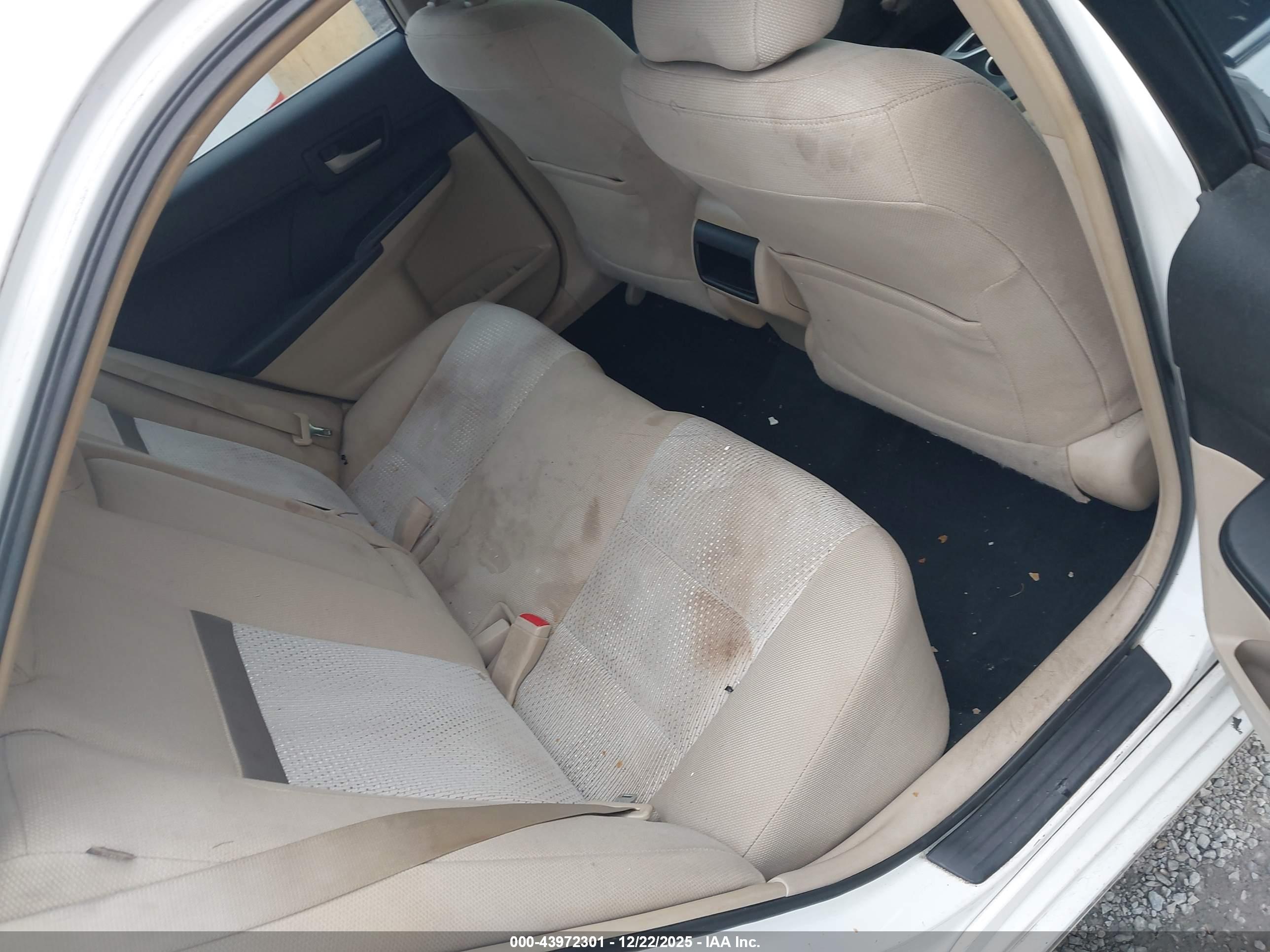 TOYOTA CAMRY image 8