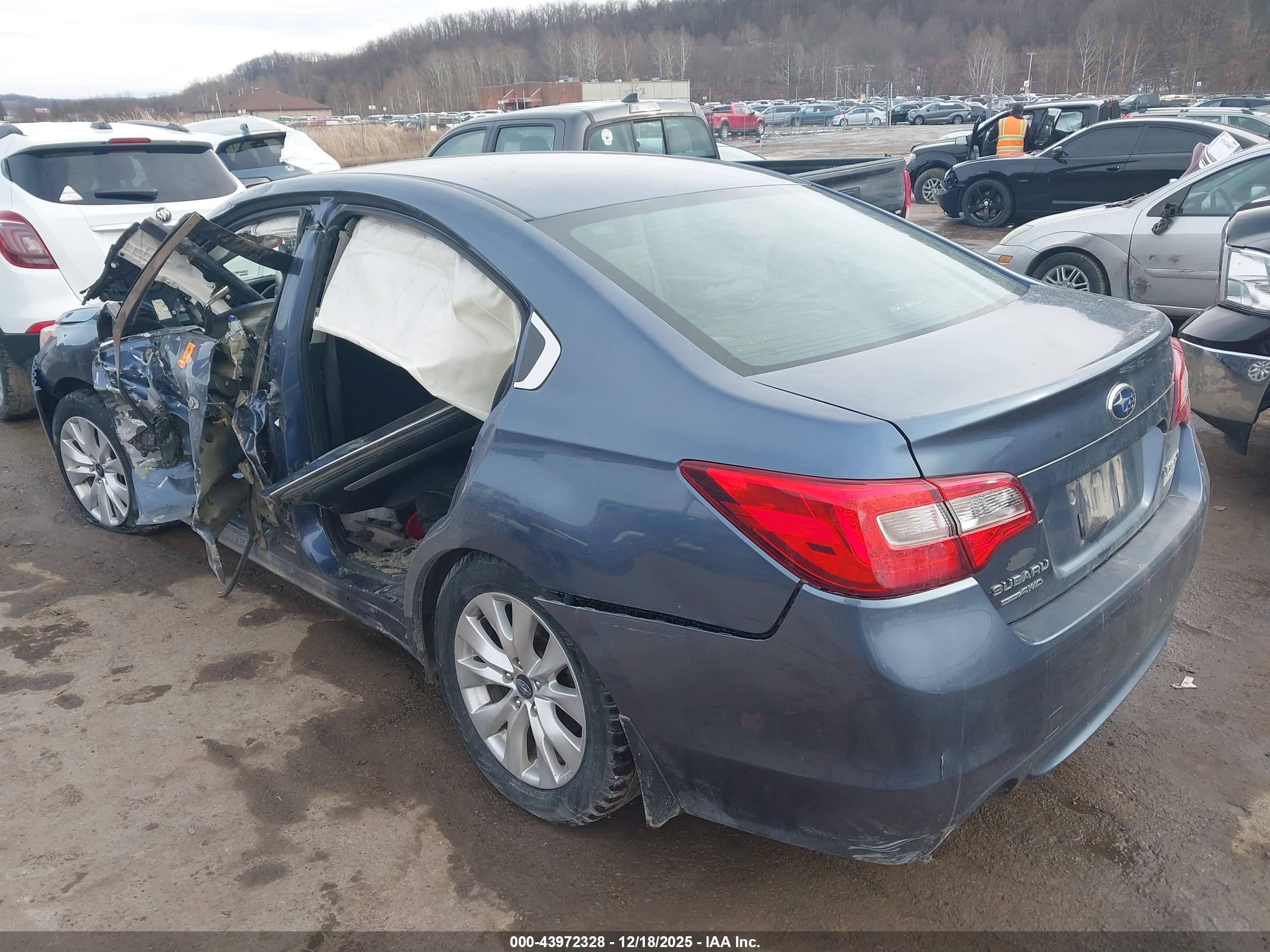 SUBARU LEGACY image 3