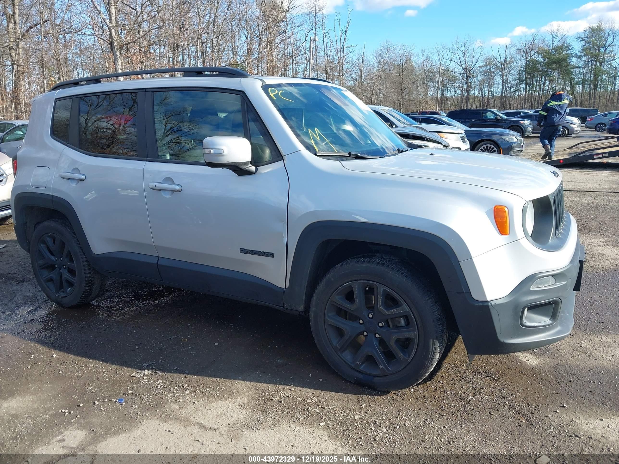 JEEP RENEGADE image 6
