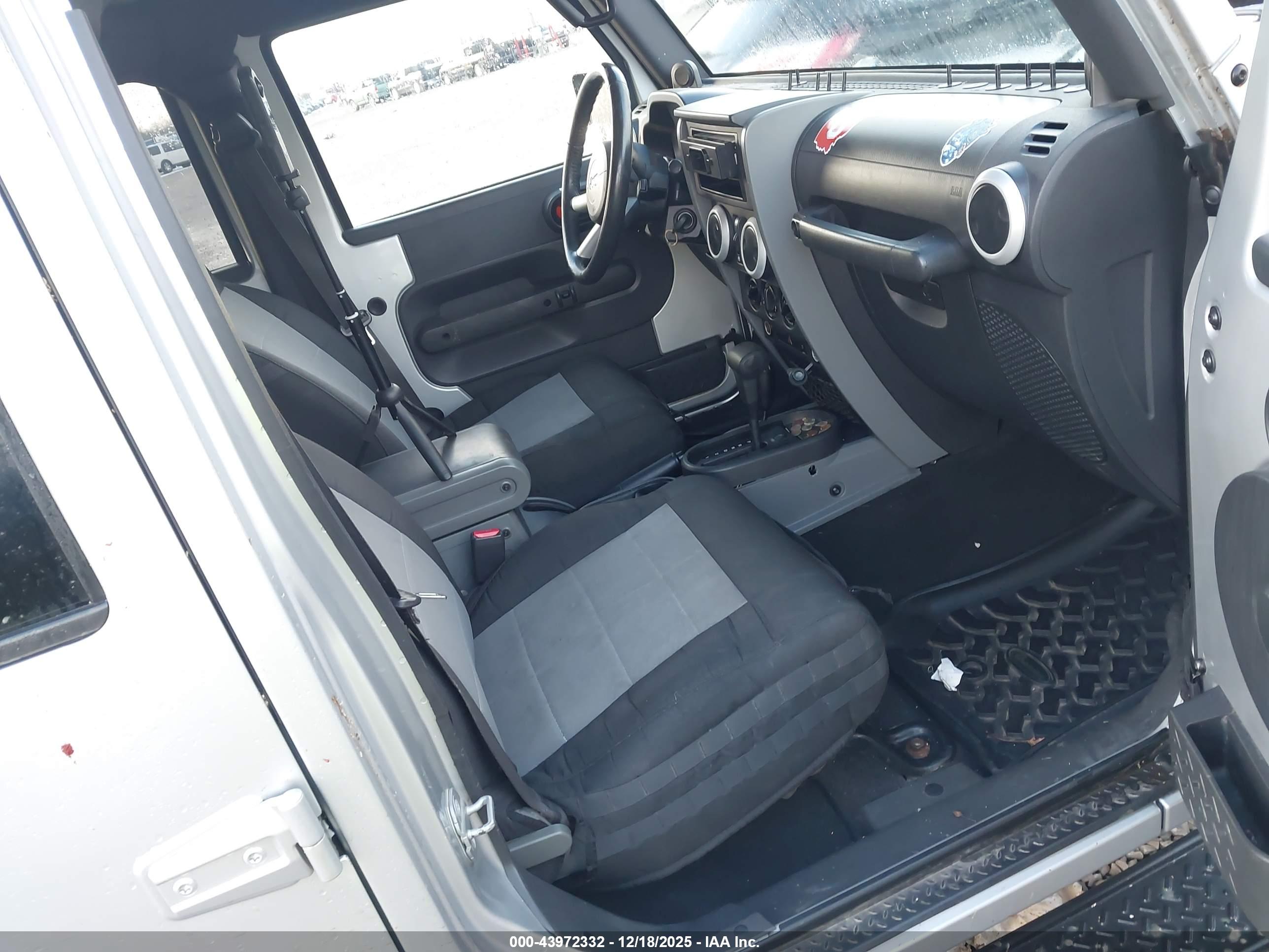 JEEP WRANGLER image 5