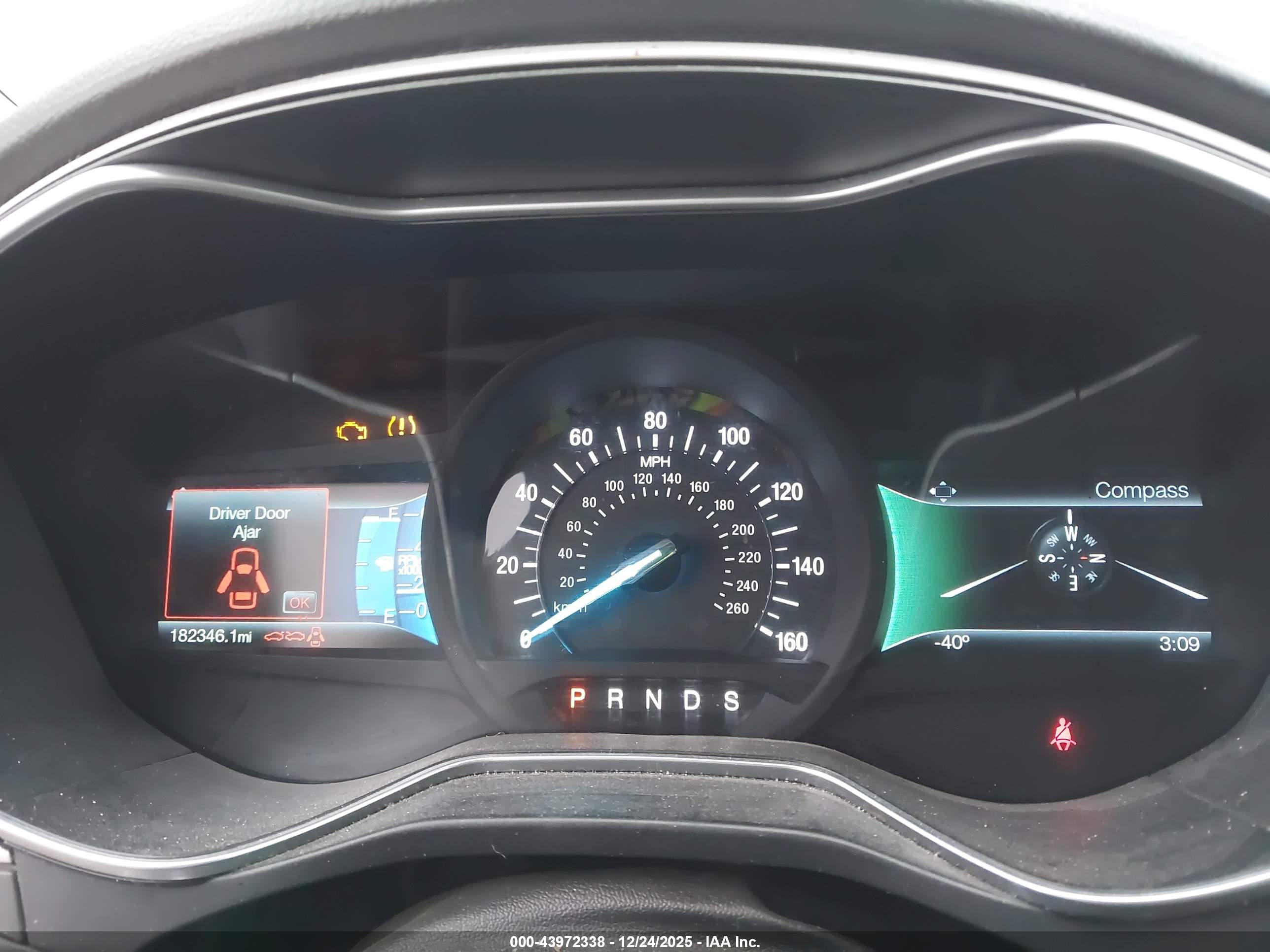 FORD FUSION image 7