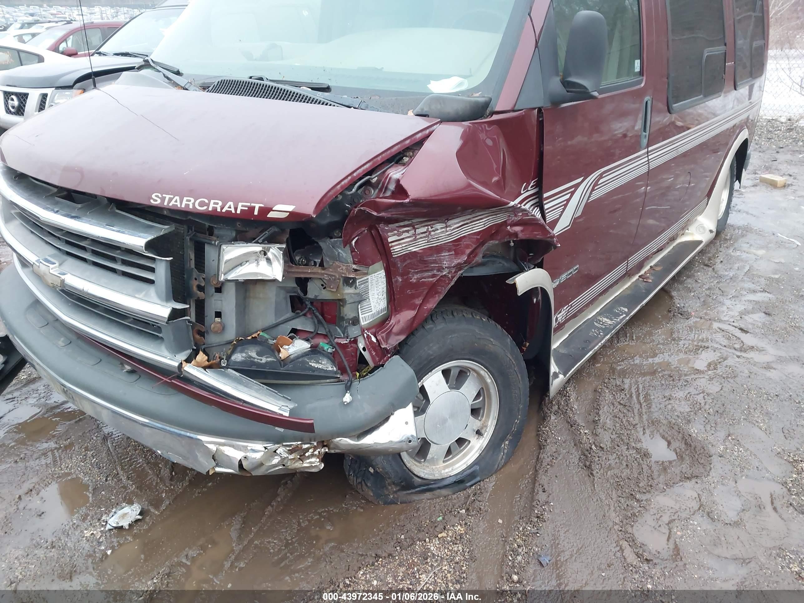 CHEVROLET EXPRESS image 6