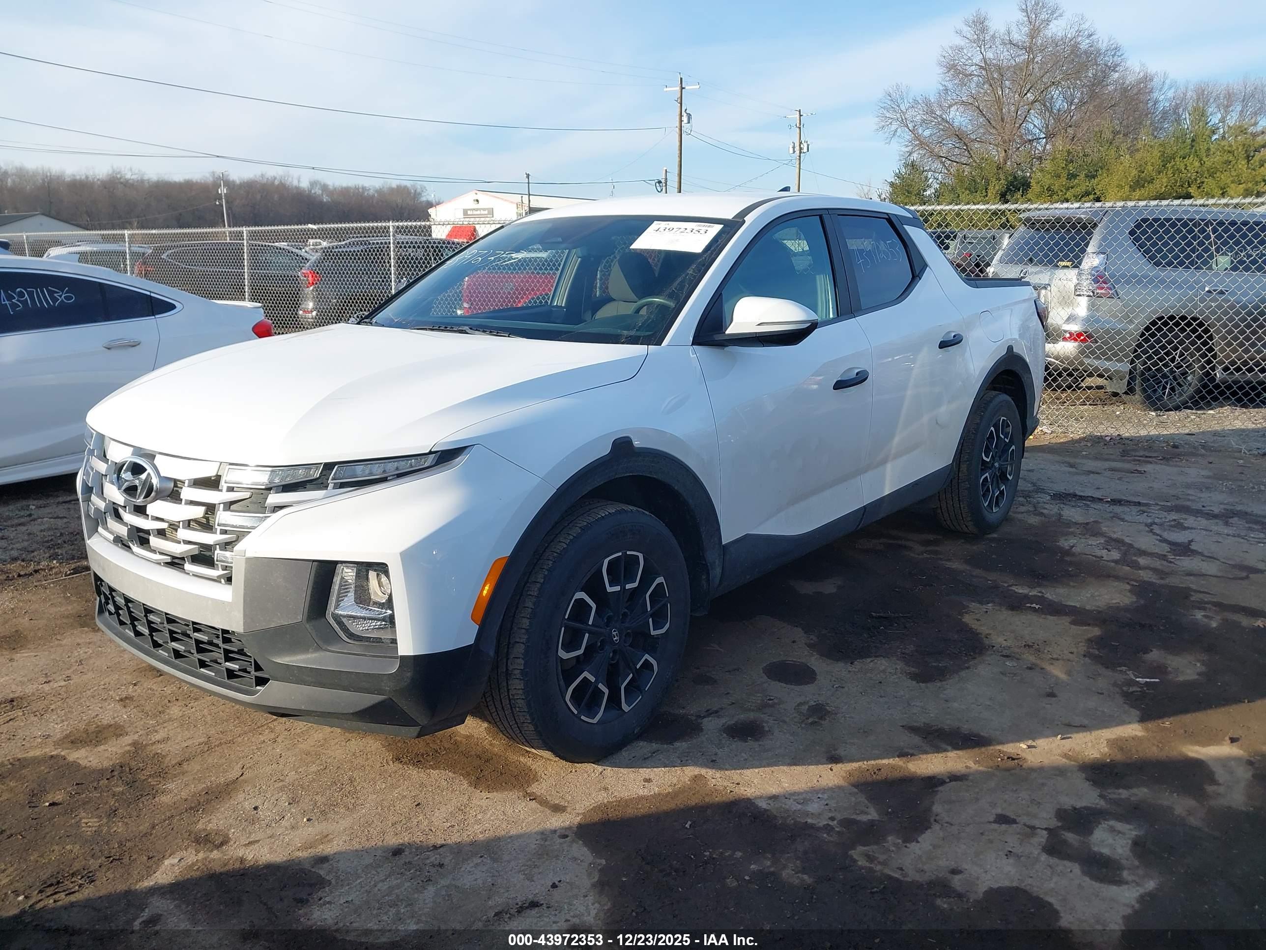 HYUNDAI SANTA image 2