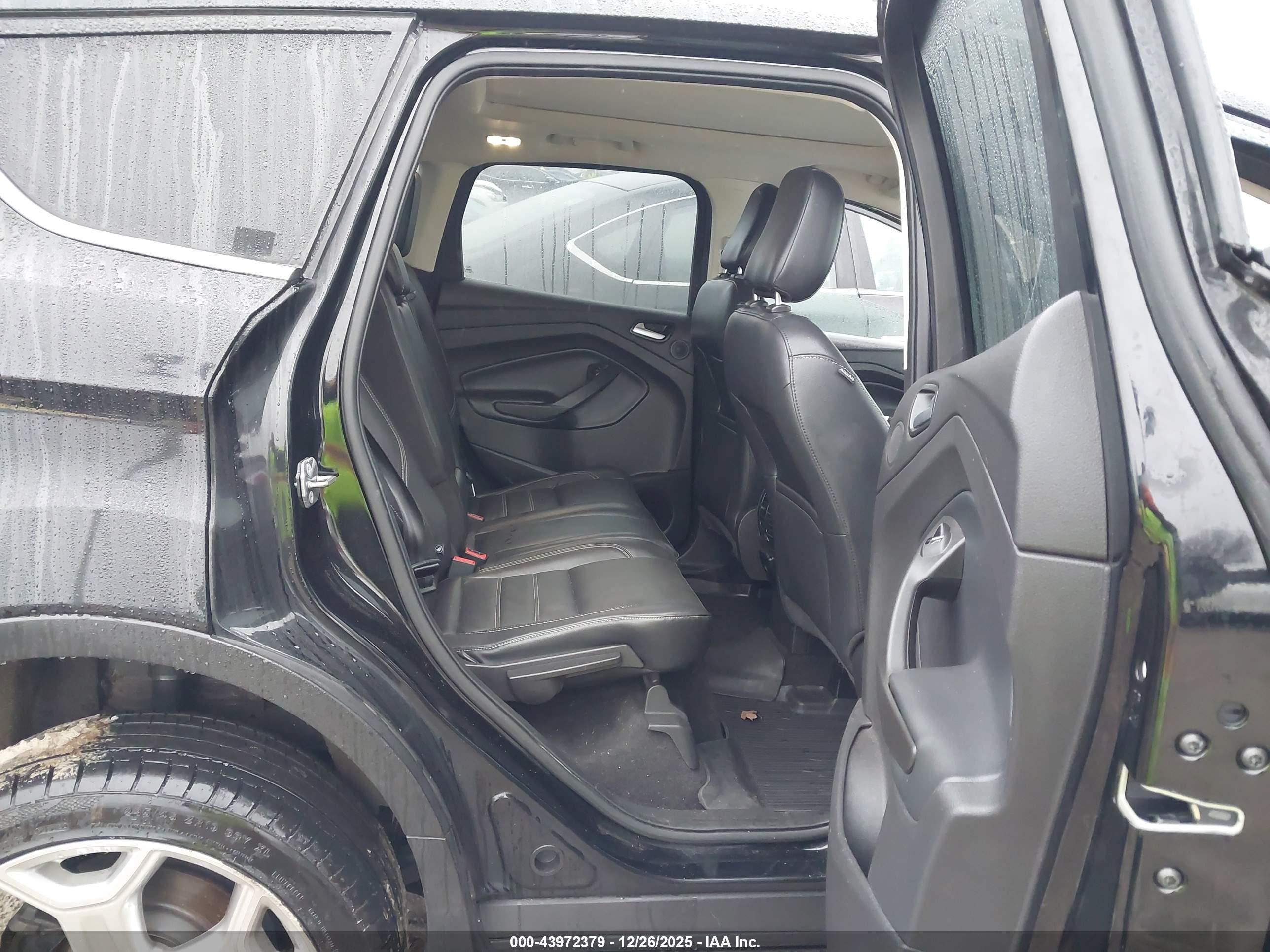 FORD ESCAPE image 8