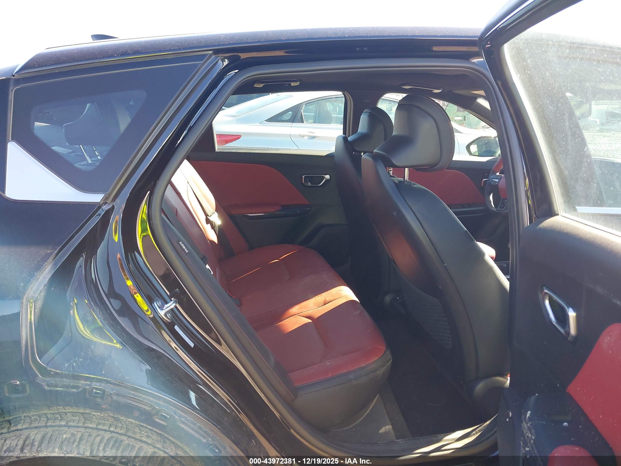 KIA K4 image 8