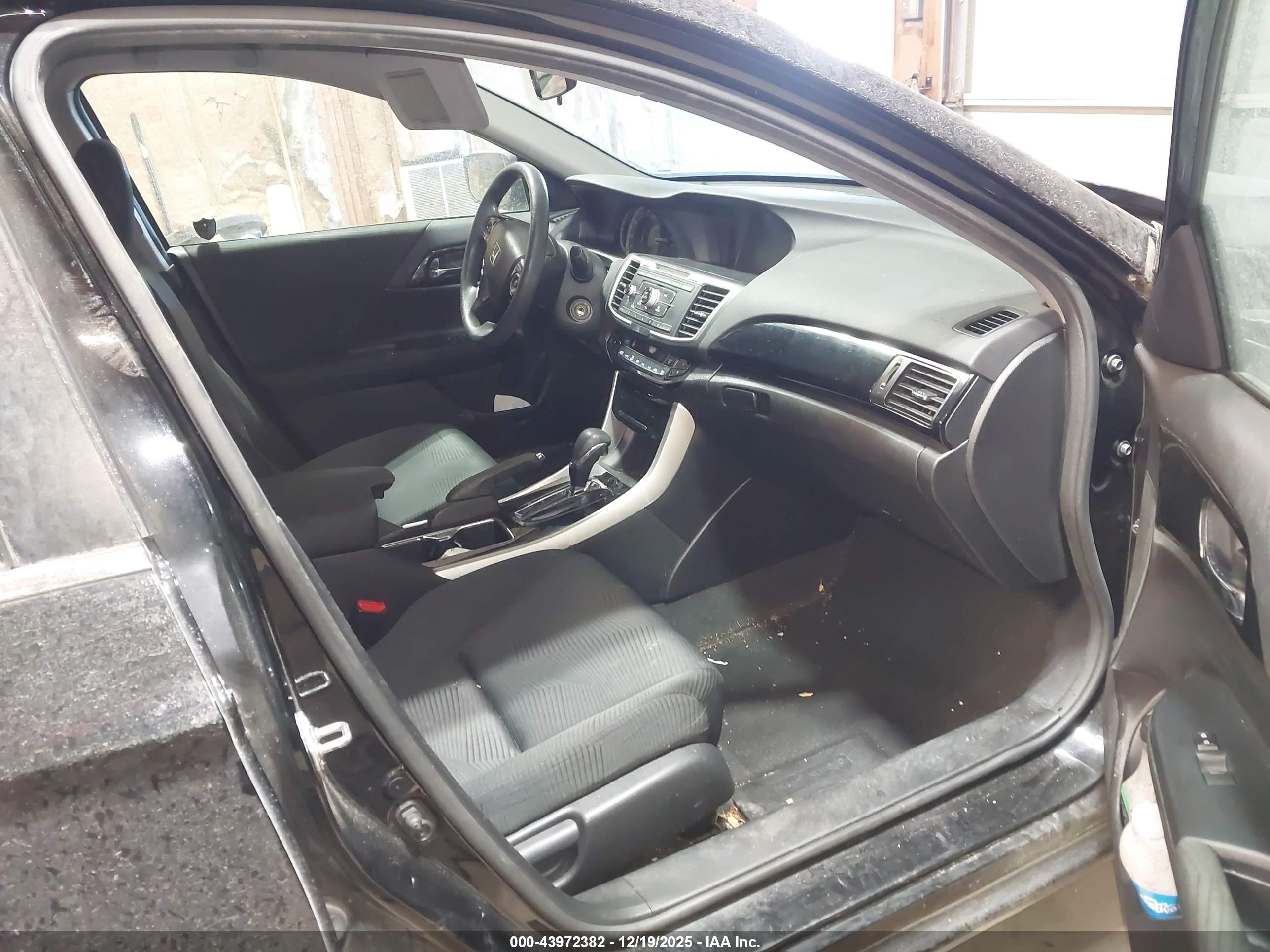 HONDA ACCORD image 5