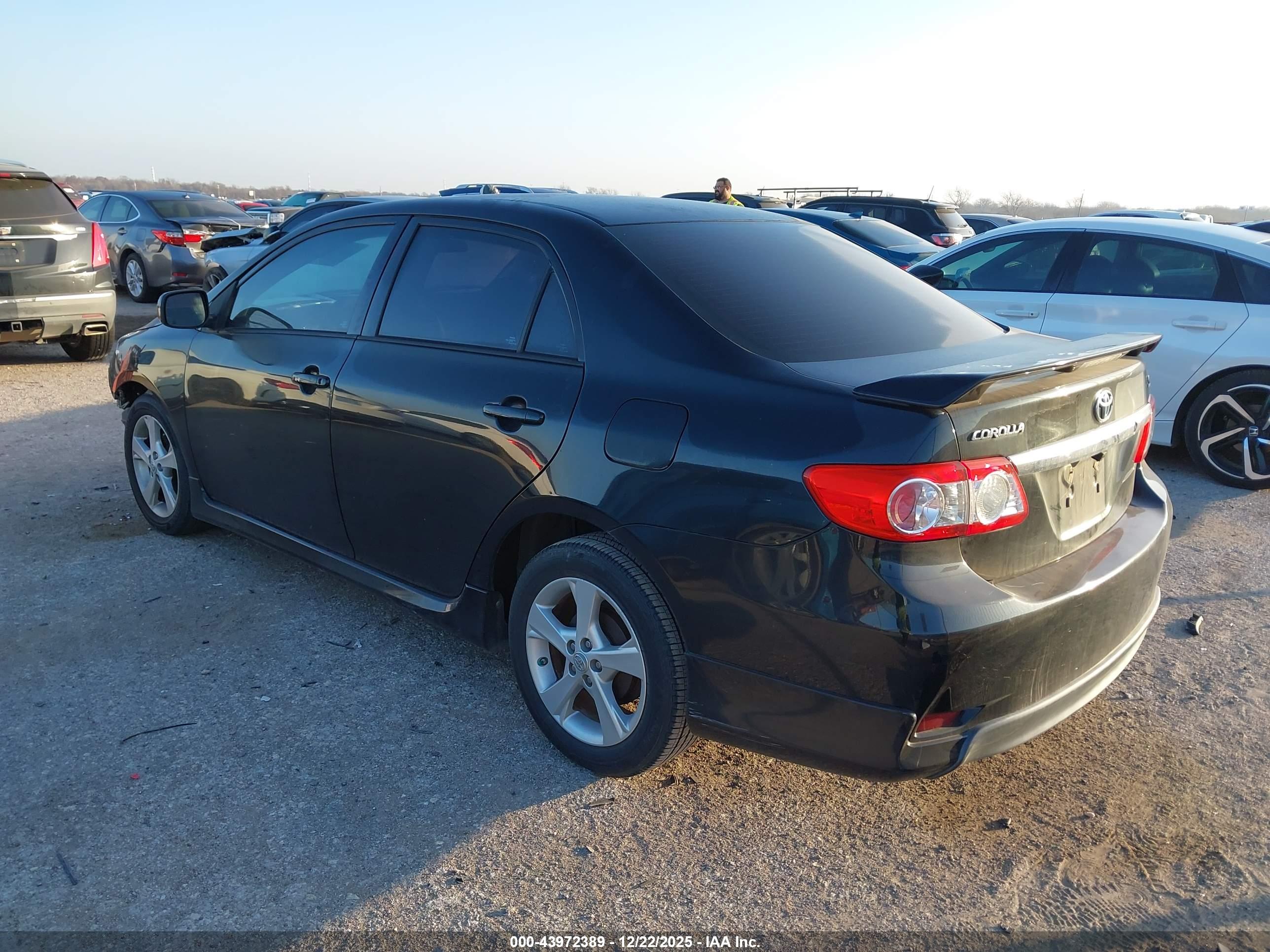 TOYOTA COROLLA image 3